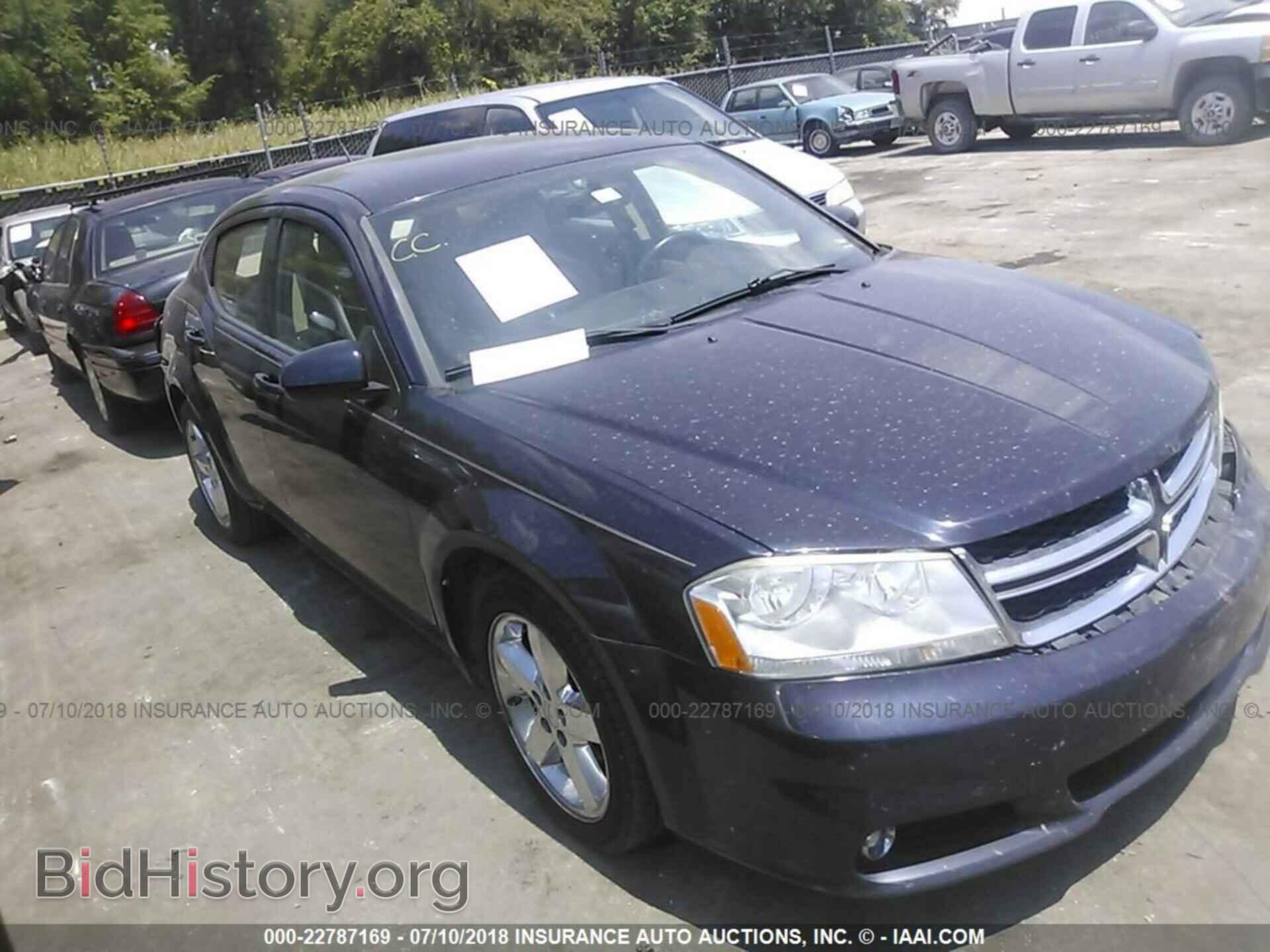 Photo 1B3BD2FG1BN546343 - Dodge Avenger 2011