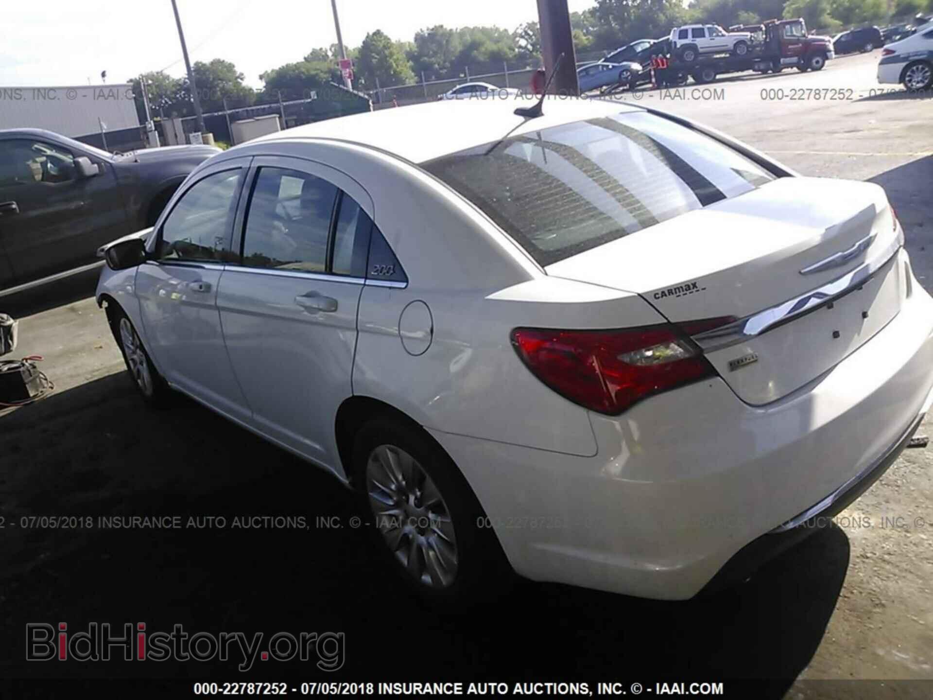 2014 CHRYSLER 200 - VIN: 1C3CCBAG7EN195041 - Фото 3