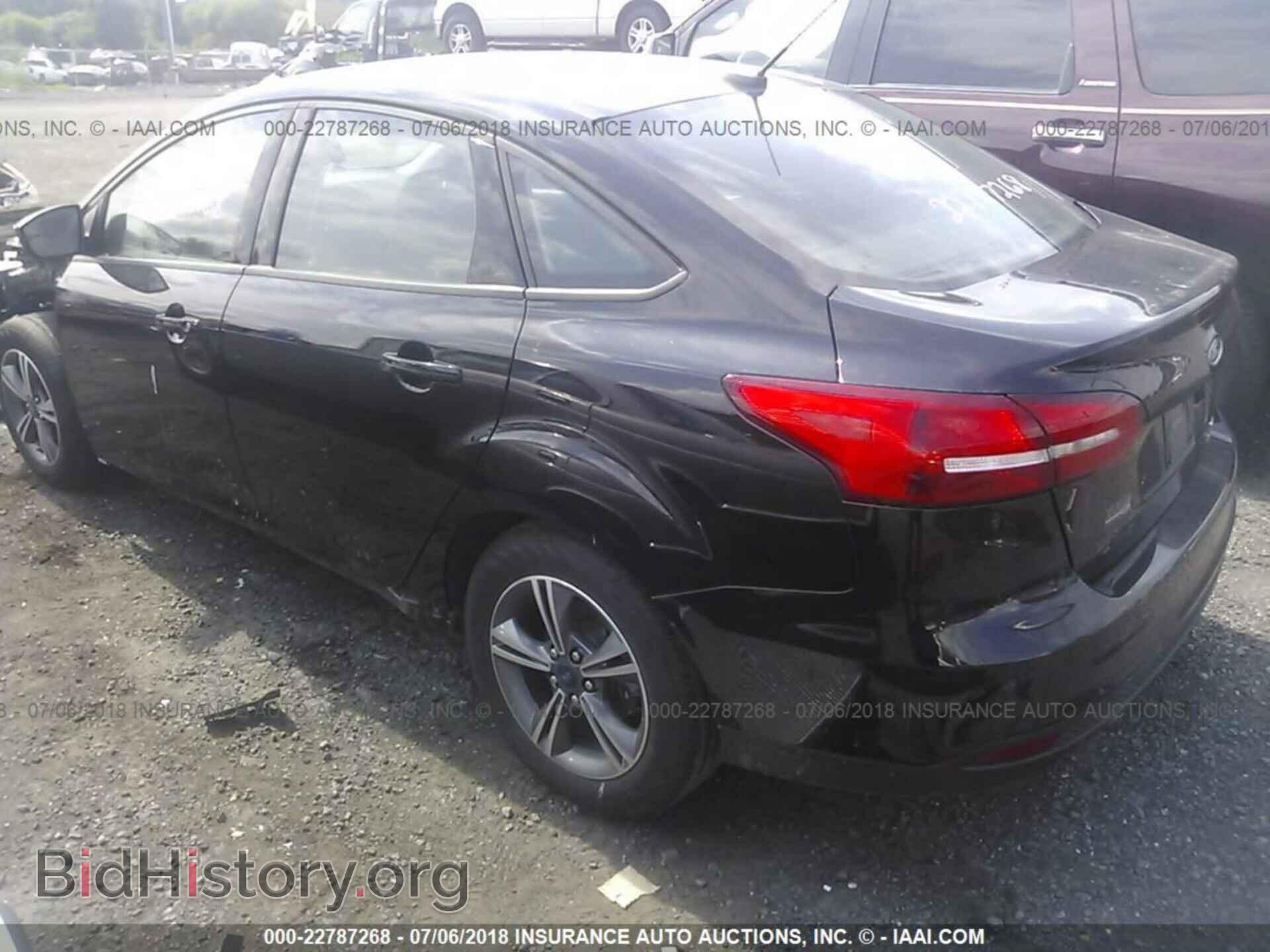 2017 Ford Focus - VIN: 1FADP3FE1HL306545 - Фото 3