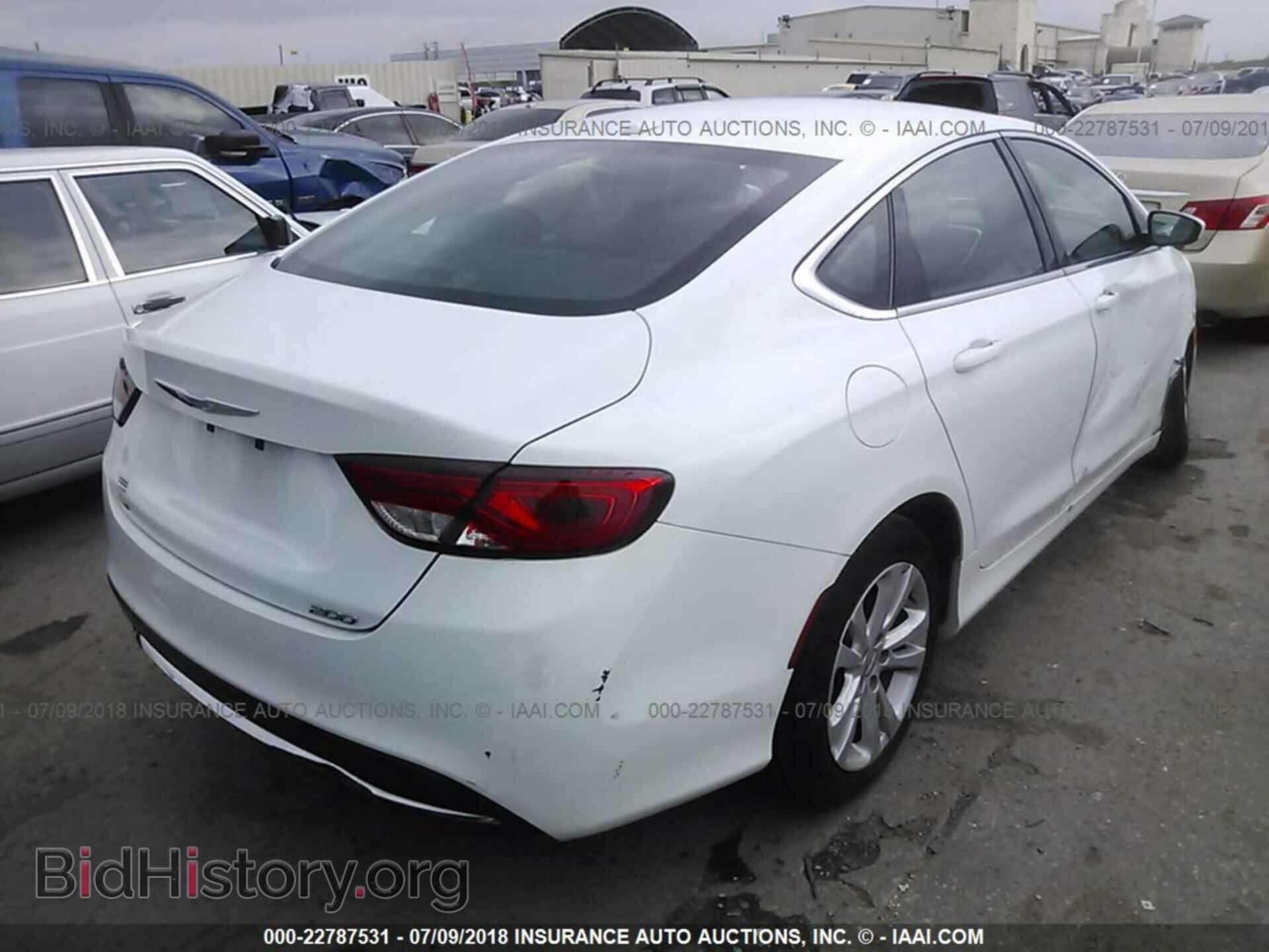 2015 Chrysler 200 - VIN: 1C3CCCAB4FN639827 - Photo 4