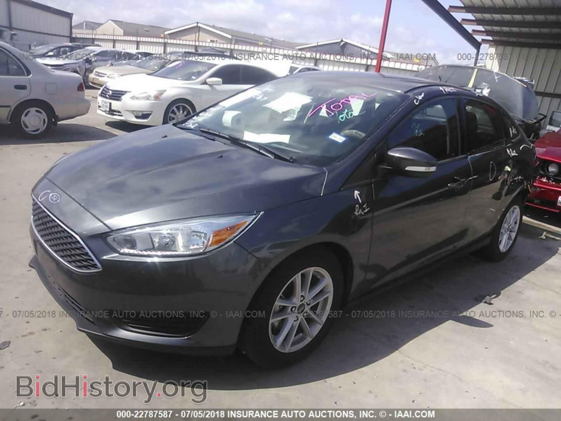 2017 Ford Focus - VIN: 1FADP3F24HL283980 - Photo 2