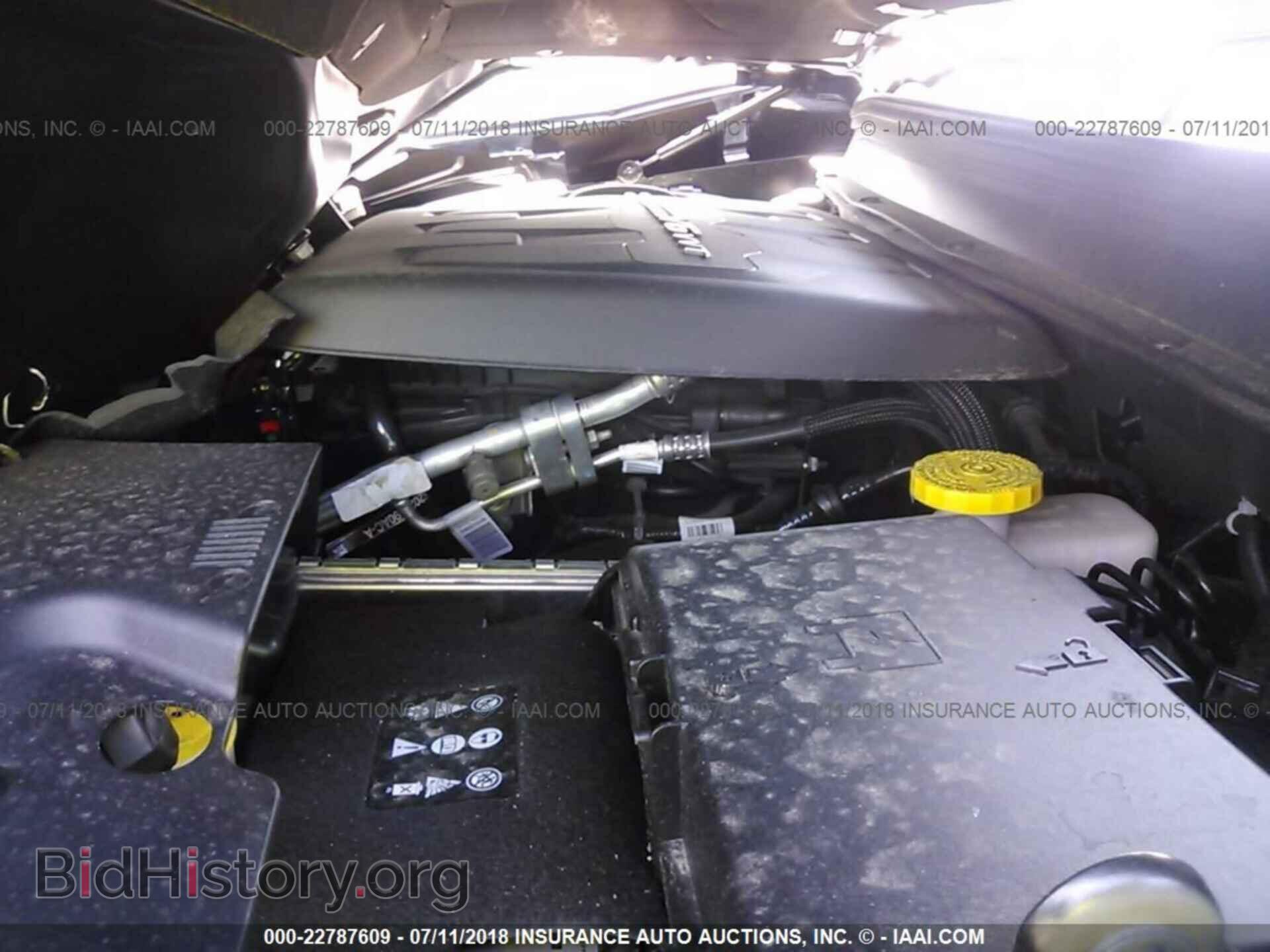 2015 Jeep Cherokee - VIN: 1C4PJMDS2FW522911 - Photo 10