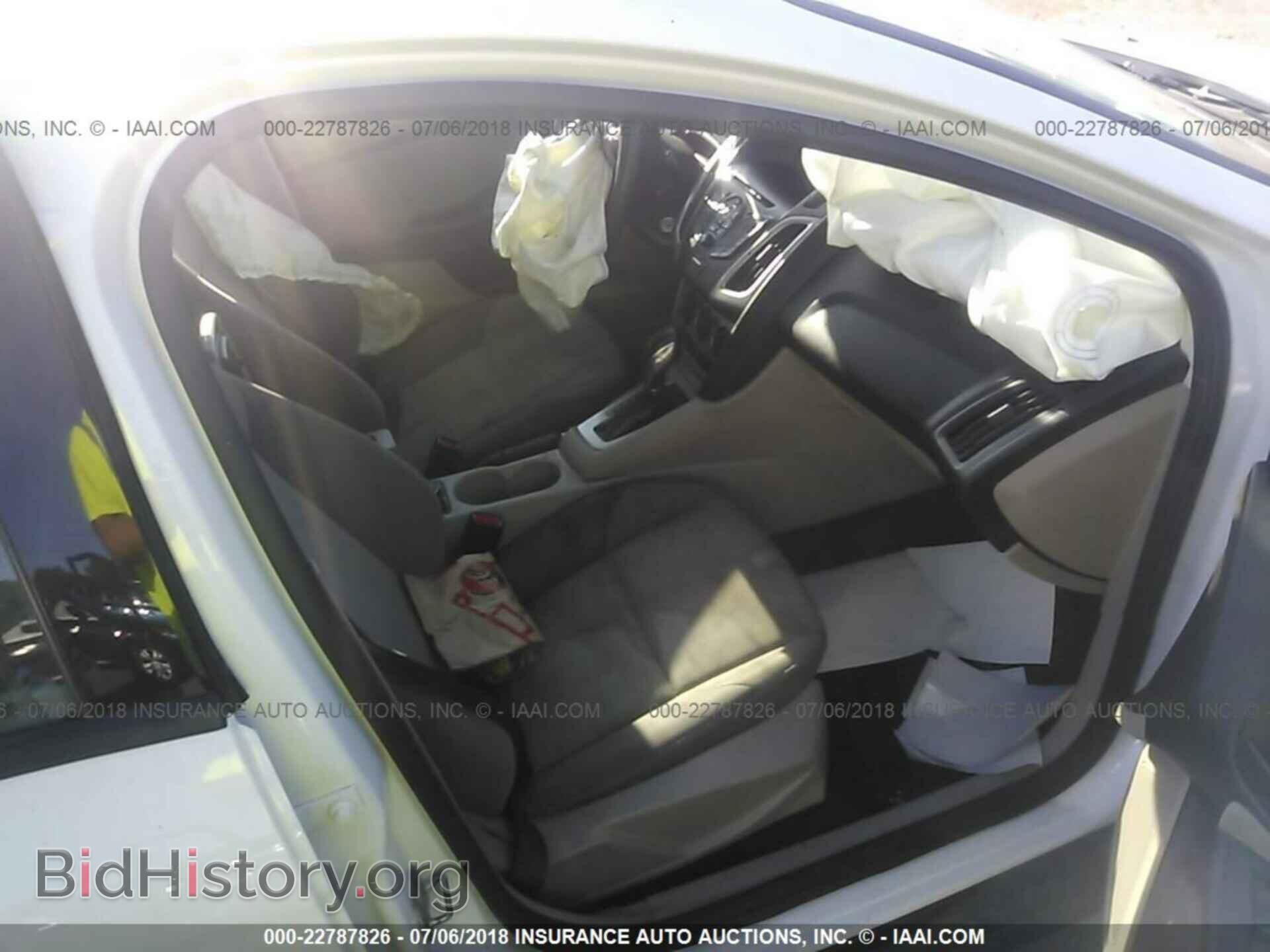 2012 Ford Focus - VIN: 1FAHP3F26CL242681 - Фото 5