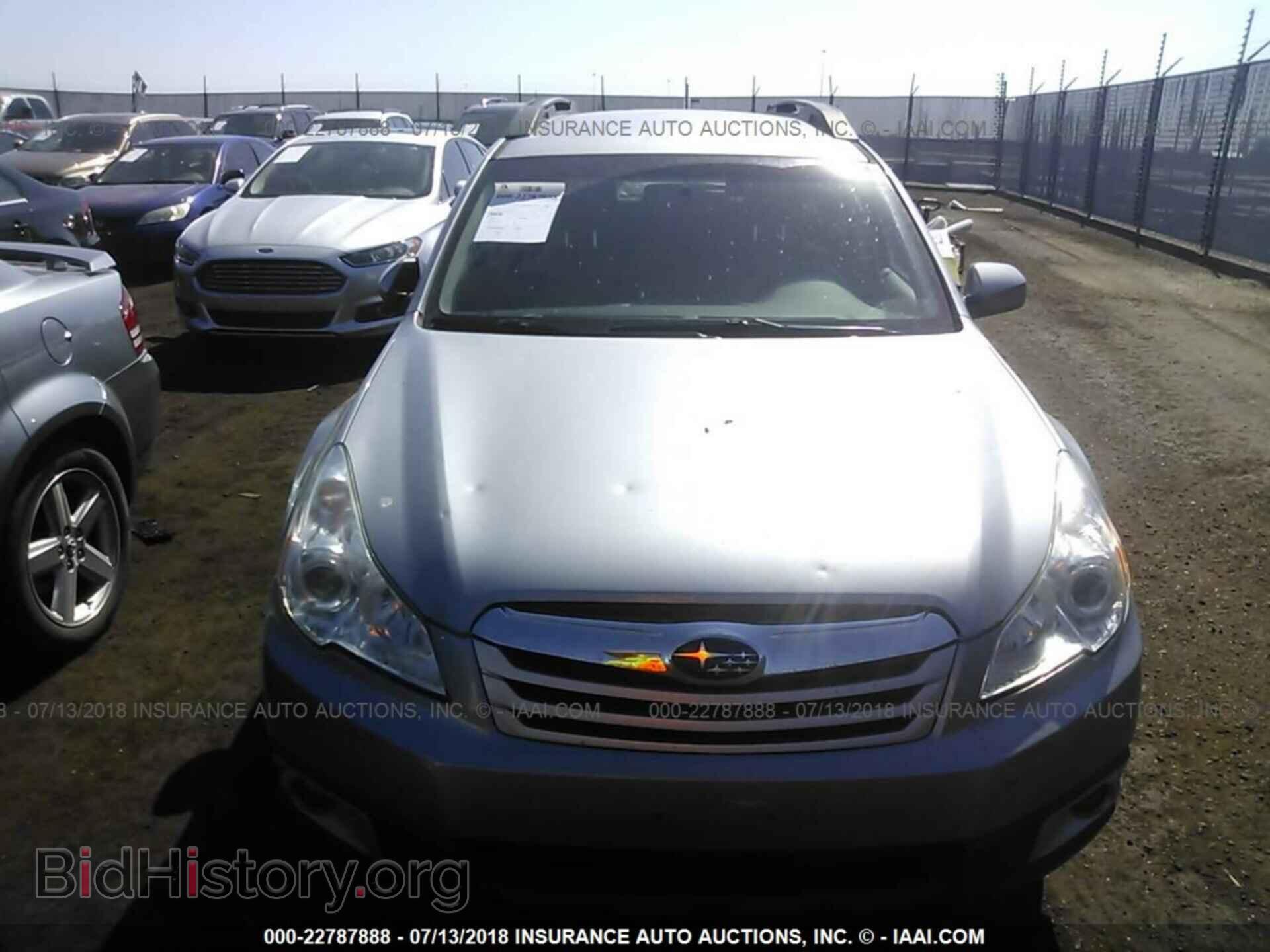2011 Subaru Outback - VIN: 4S4BRBCC4B3318832 - Фото 6