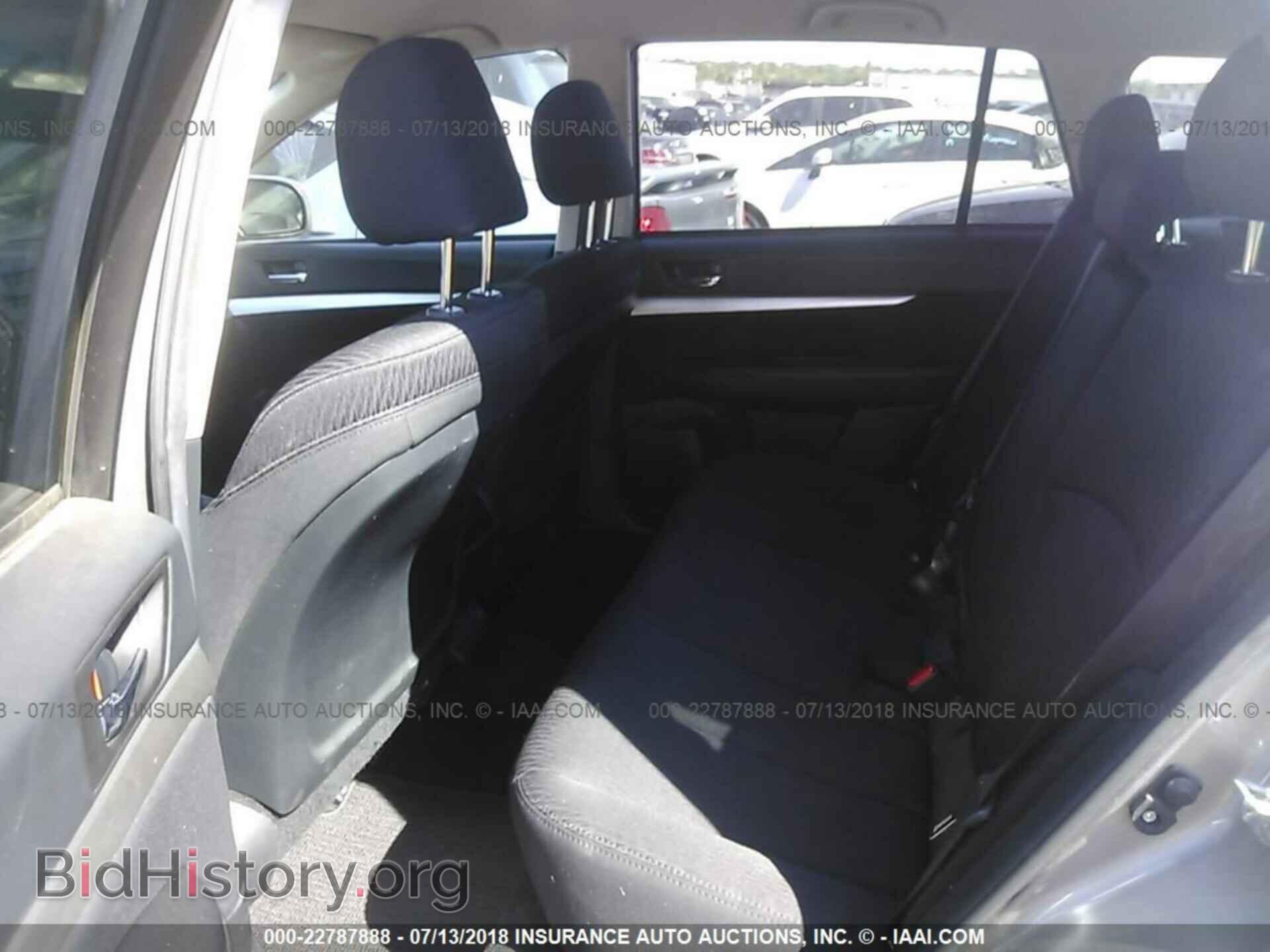 2011 Subaru Outback - VIN: 4S4BRBCC4B3318832 - Фото 8