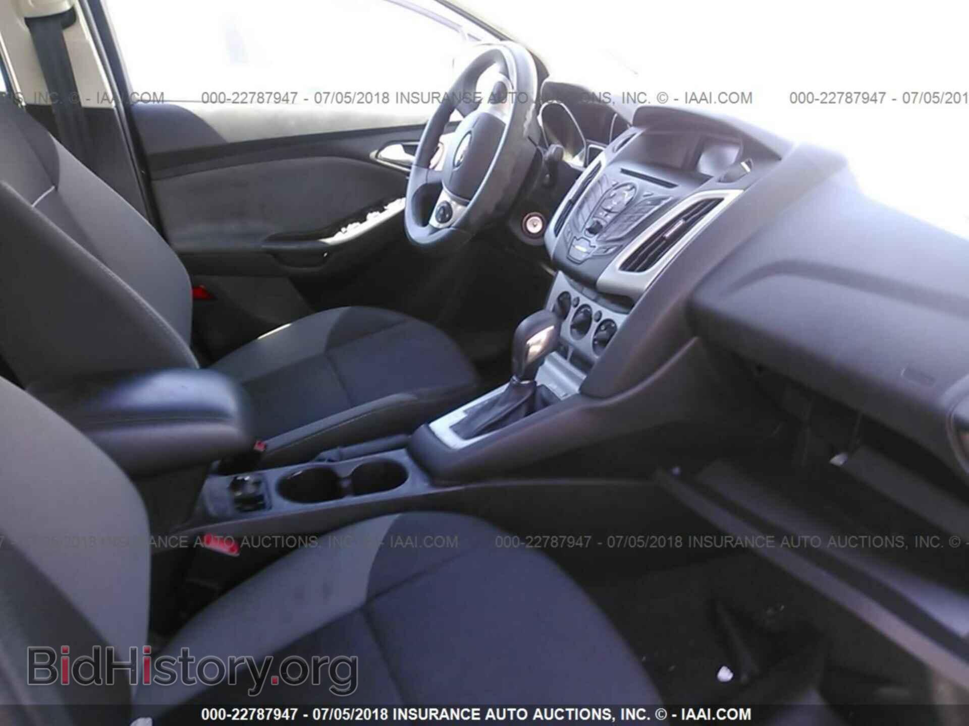 2014 Ford Focus - VIN: 1FADP3F29EL210180 - Фото 5