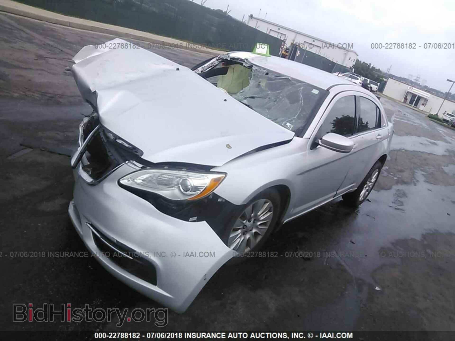 2012 Chrysler 200 - VIN: 1C3CCBAB4CN163360 - Photo 2