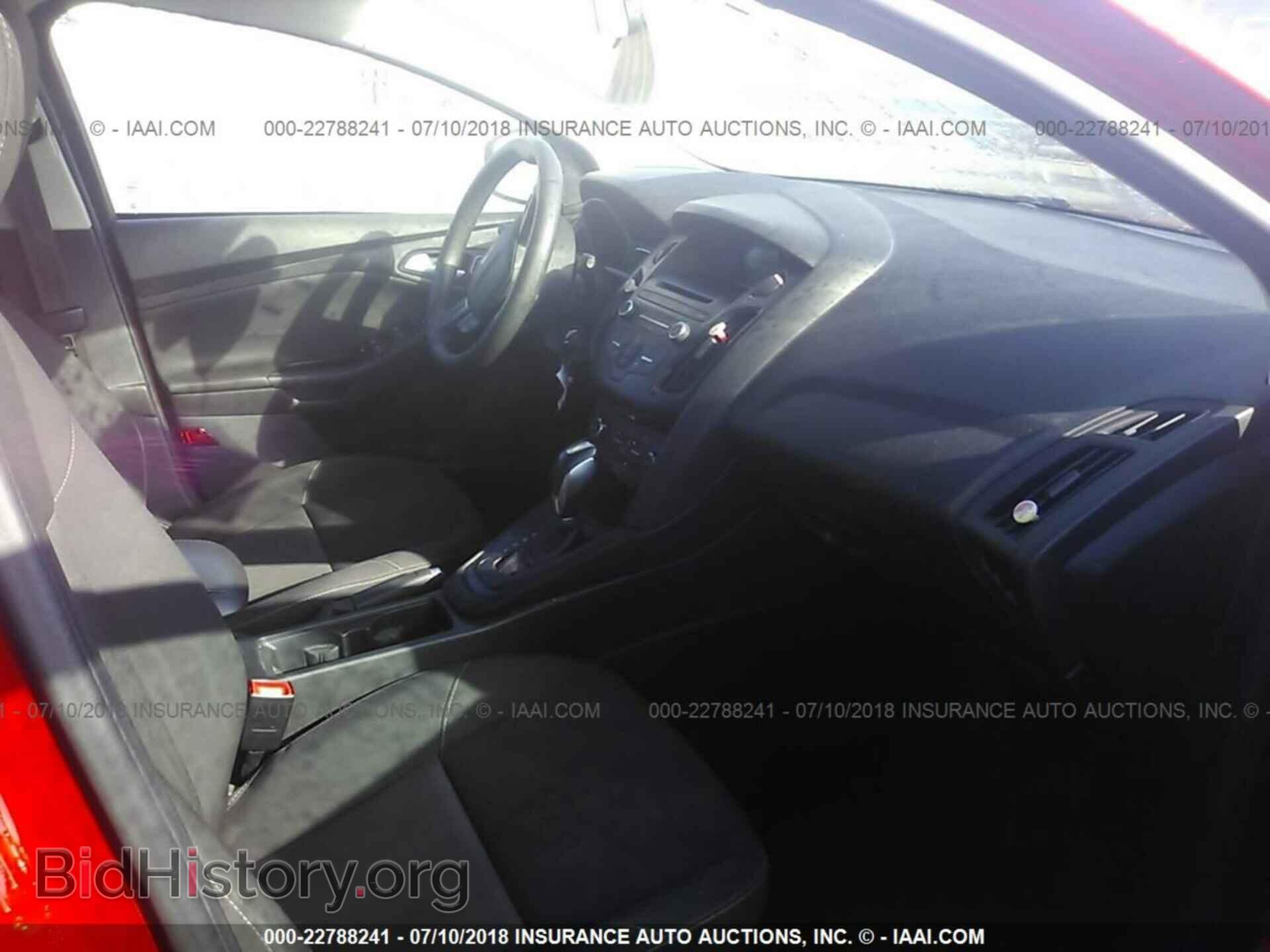 2015 Ford Focus - VIN: 1FADP3K23FL315594 - Photo 5