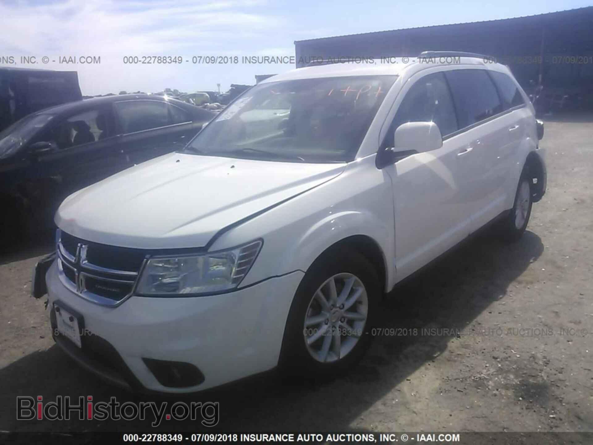 2017 Dodge Journey - VIN: 3C4PDCBG7HT511024 - Фото 2