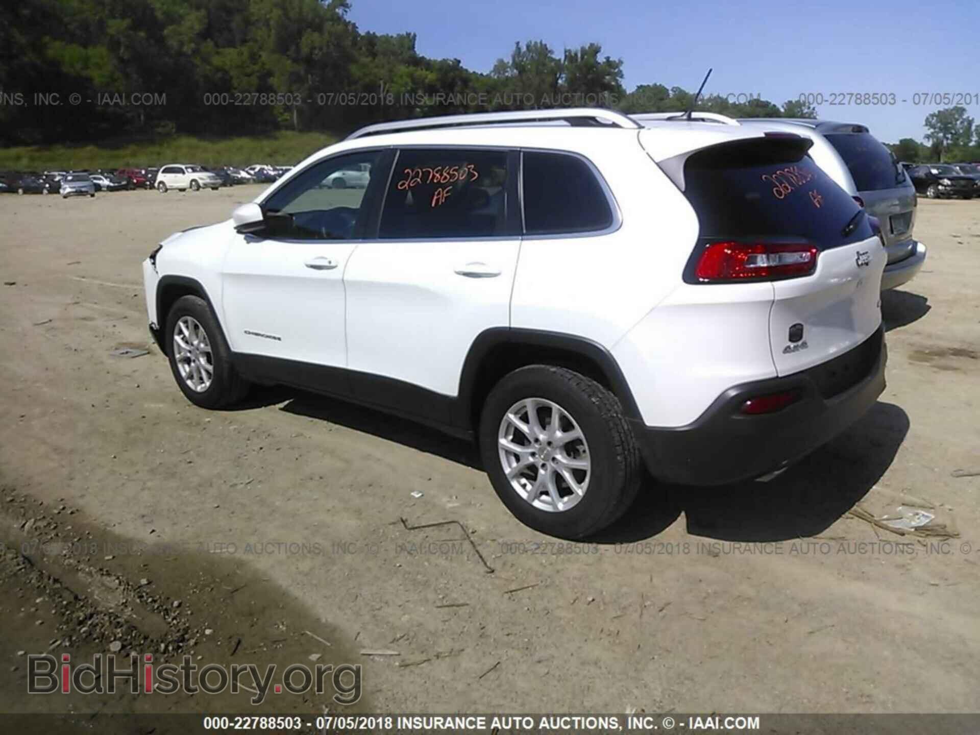 2015 Jeep Cherokee - VIN: 1C4PJMCS4FW792966 - Photo 3