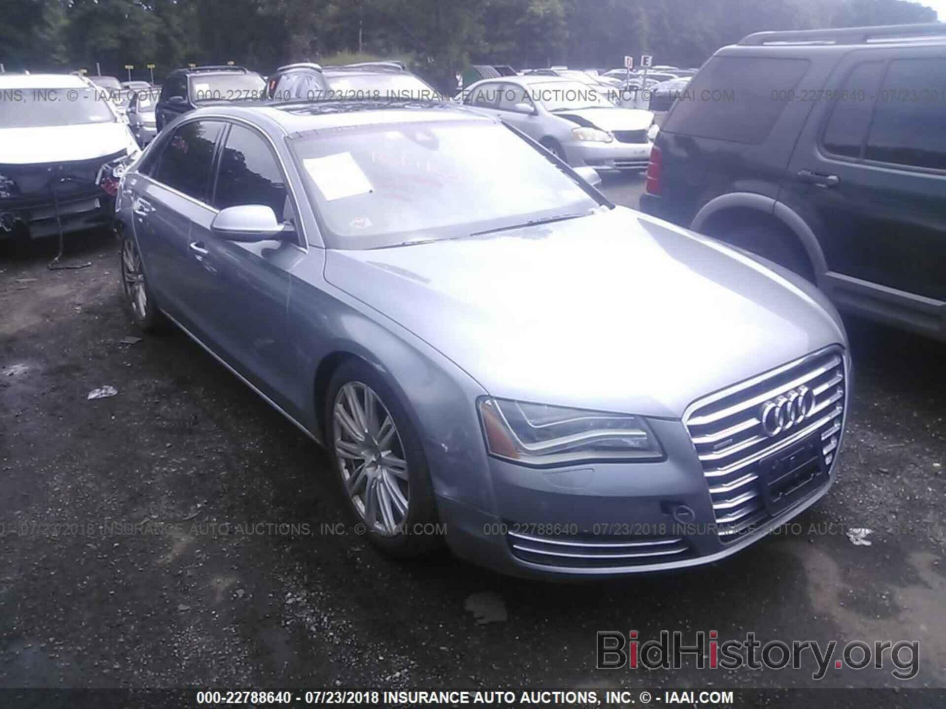 Photo WAURVAFD9BN024681 - Audi A8 2011