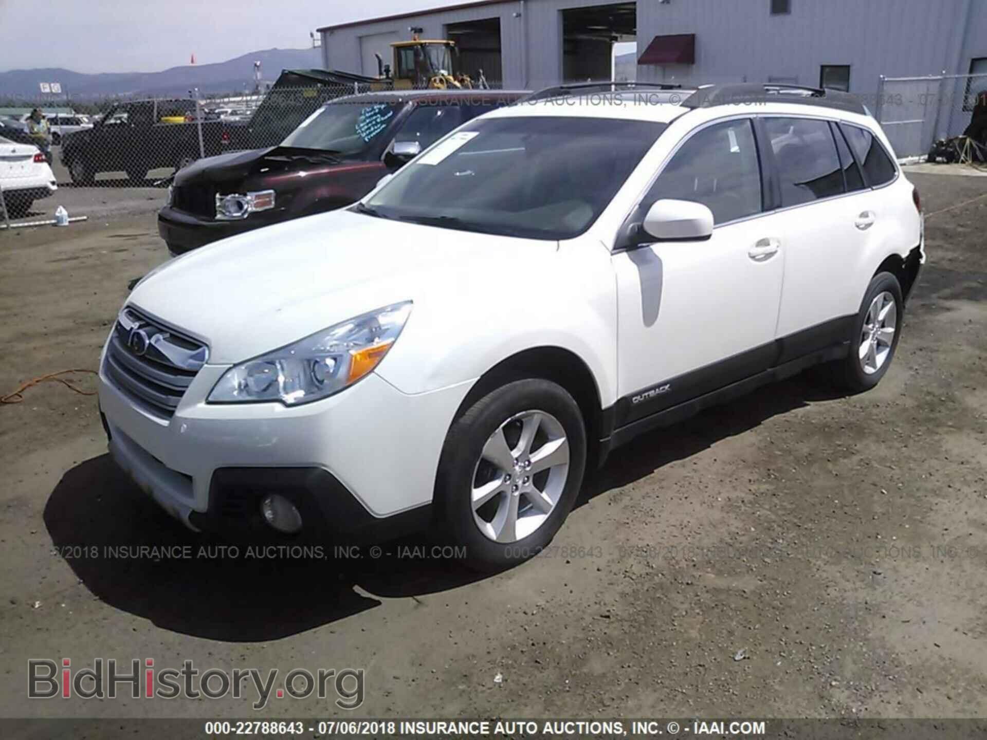 2013 Subaru Outback - VIN: 4S4BRBKC2D3306120 - Фото 2