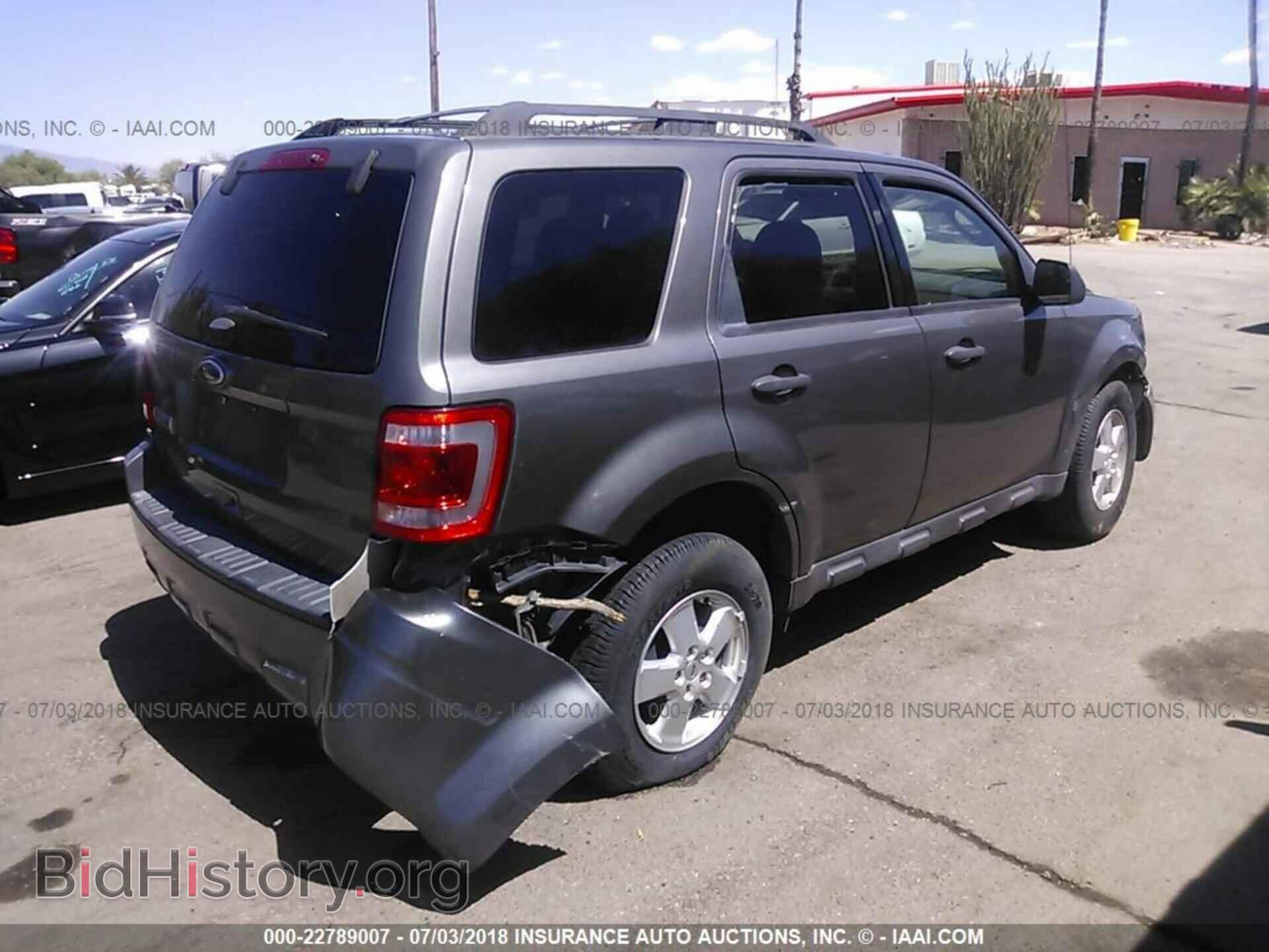 2012 Ford Escape - VIN: 1FMCU9D71CKB18561 - Photo 4