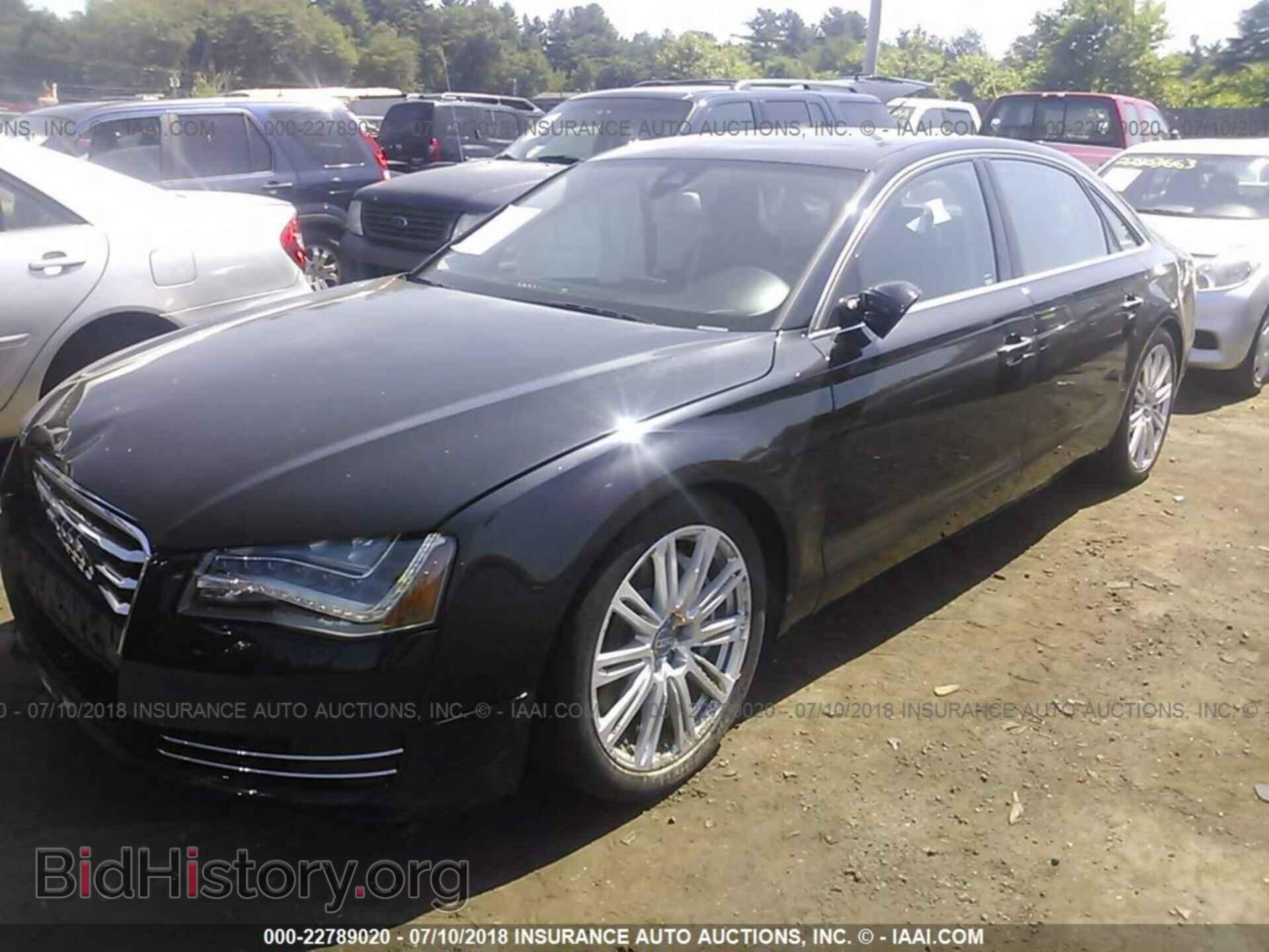 2011 AUDI A8 - VIN: WAURVAFD5BN012995 - Фото 2
