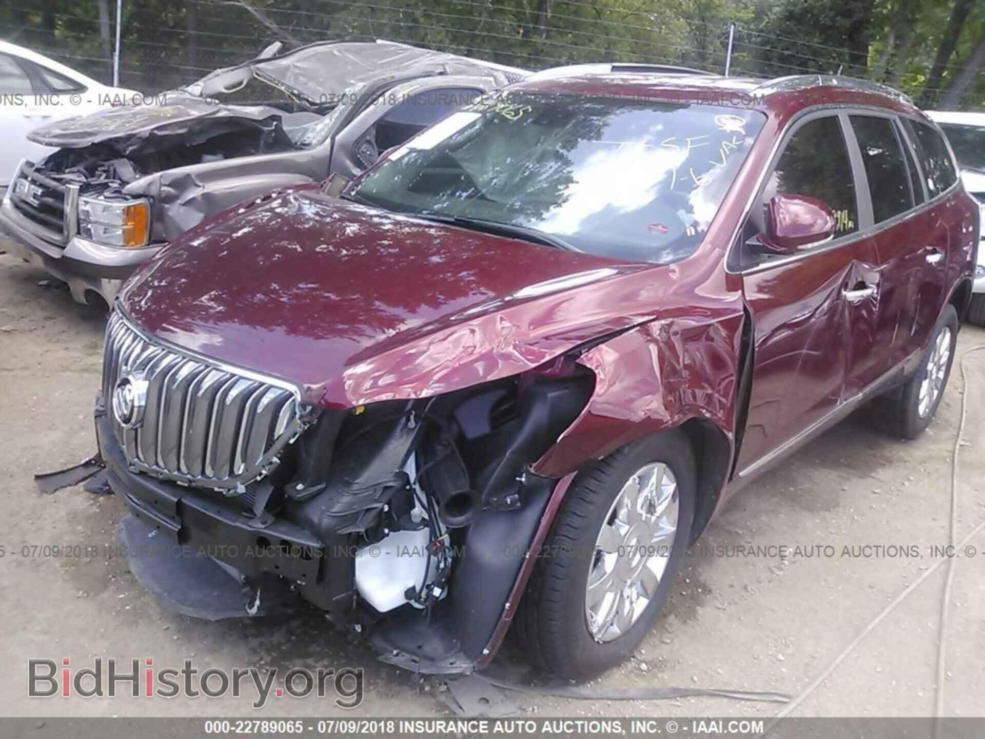 2017 Buick Enclave - VIN: 5GAKRCKD5HJ135076 - Фото 2