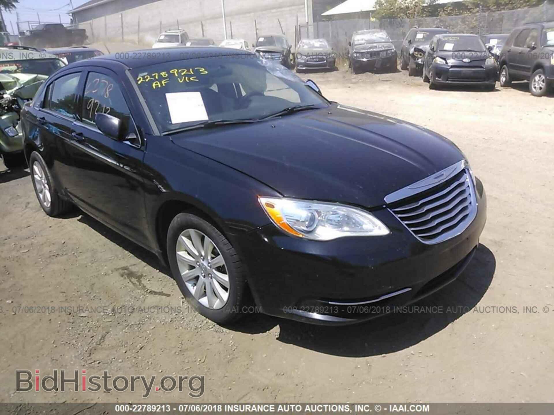 Фотография 1C3CCBBBXCN300381 - Chrysler 200 2012