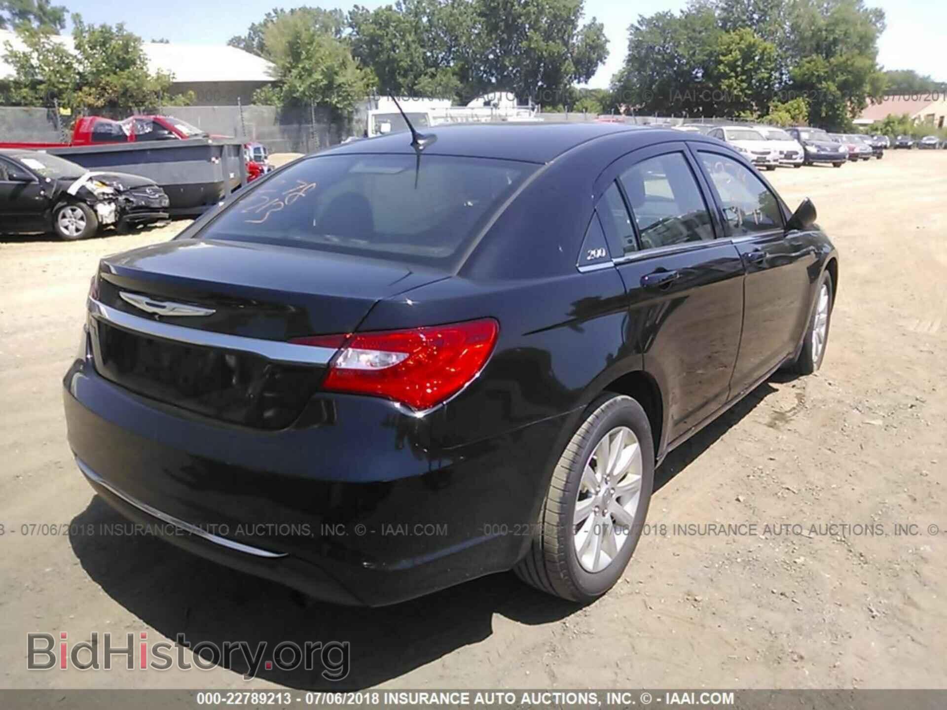 2012 Chrysler 200 - VIN: 1C3CCBBBXCN300381 - Фото 4