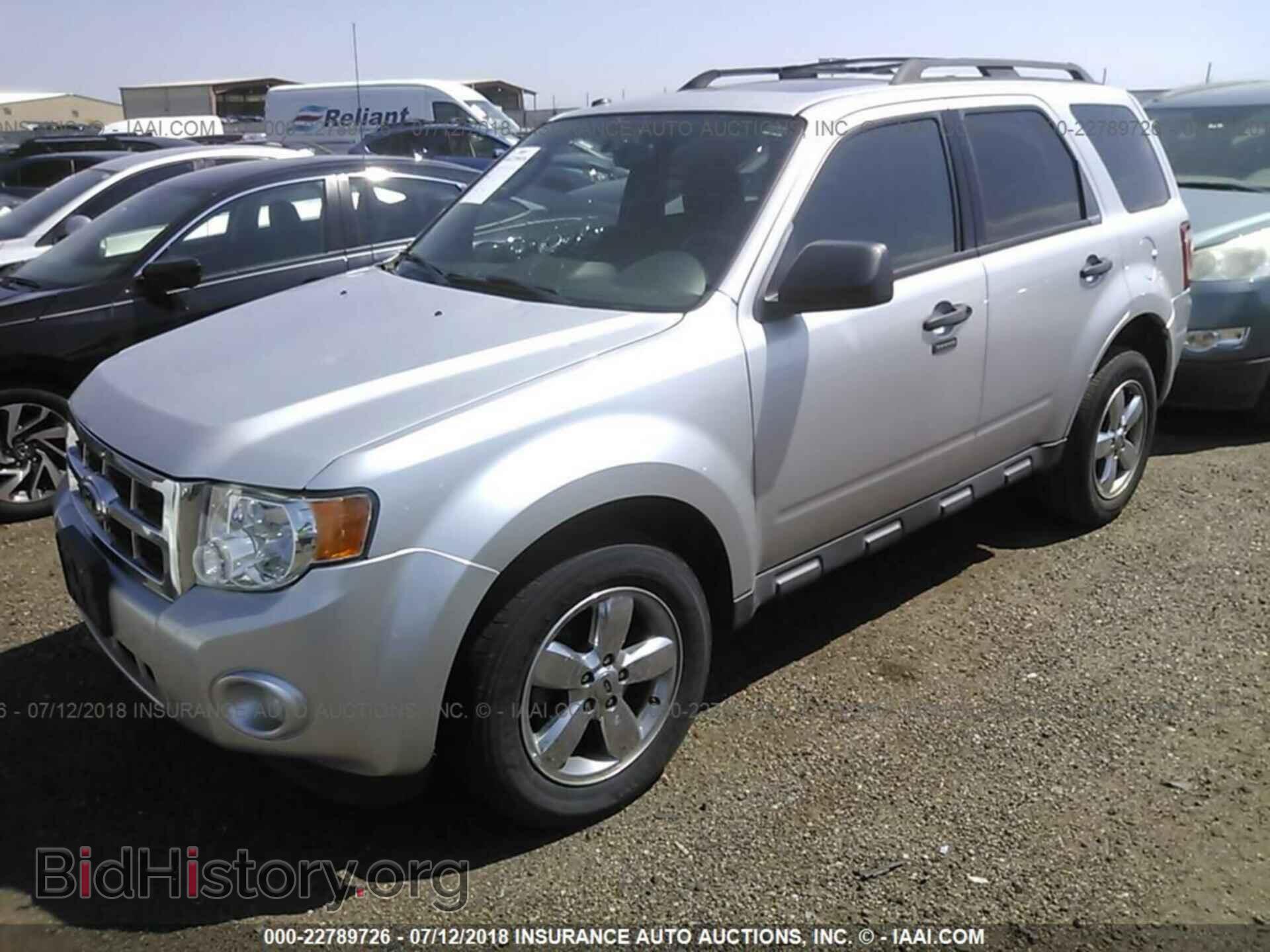2012 Ford Escape - VIN: 1FMCU0D79CKC66789 - Photo 2