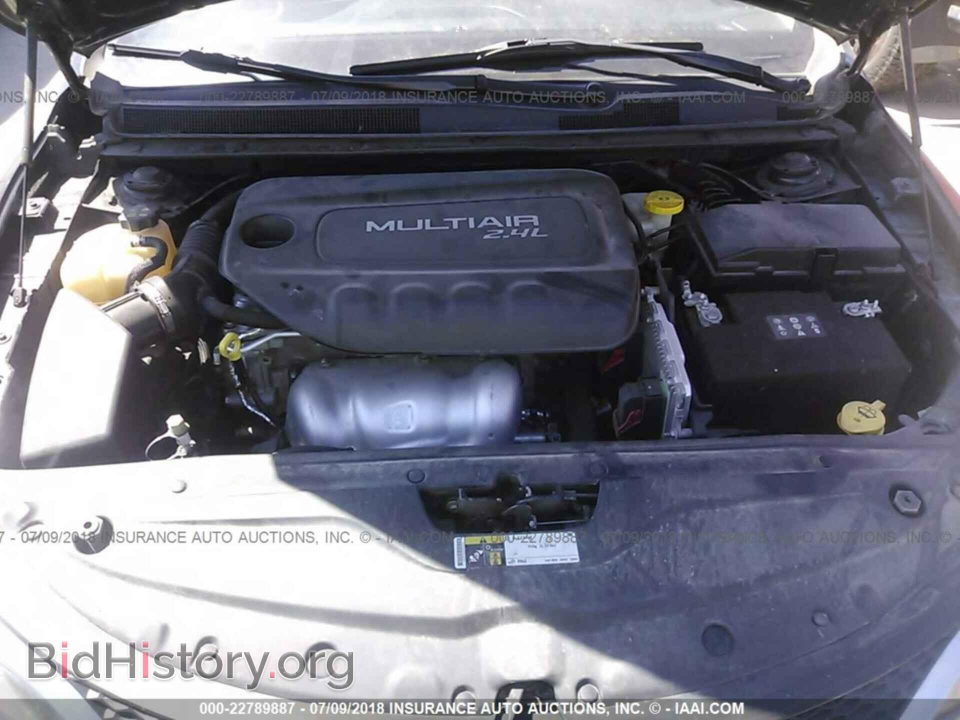 2015 Chrysler 200 - VIN: 1C3CCCAB2FN503986 - Фото 10