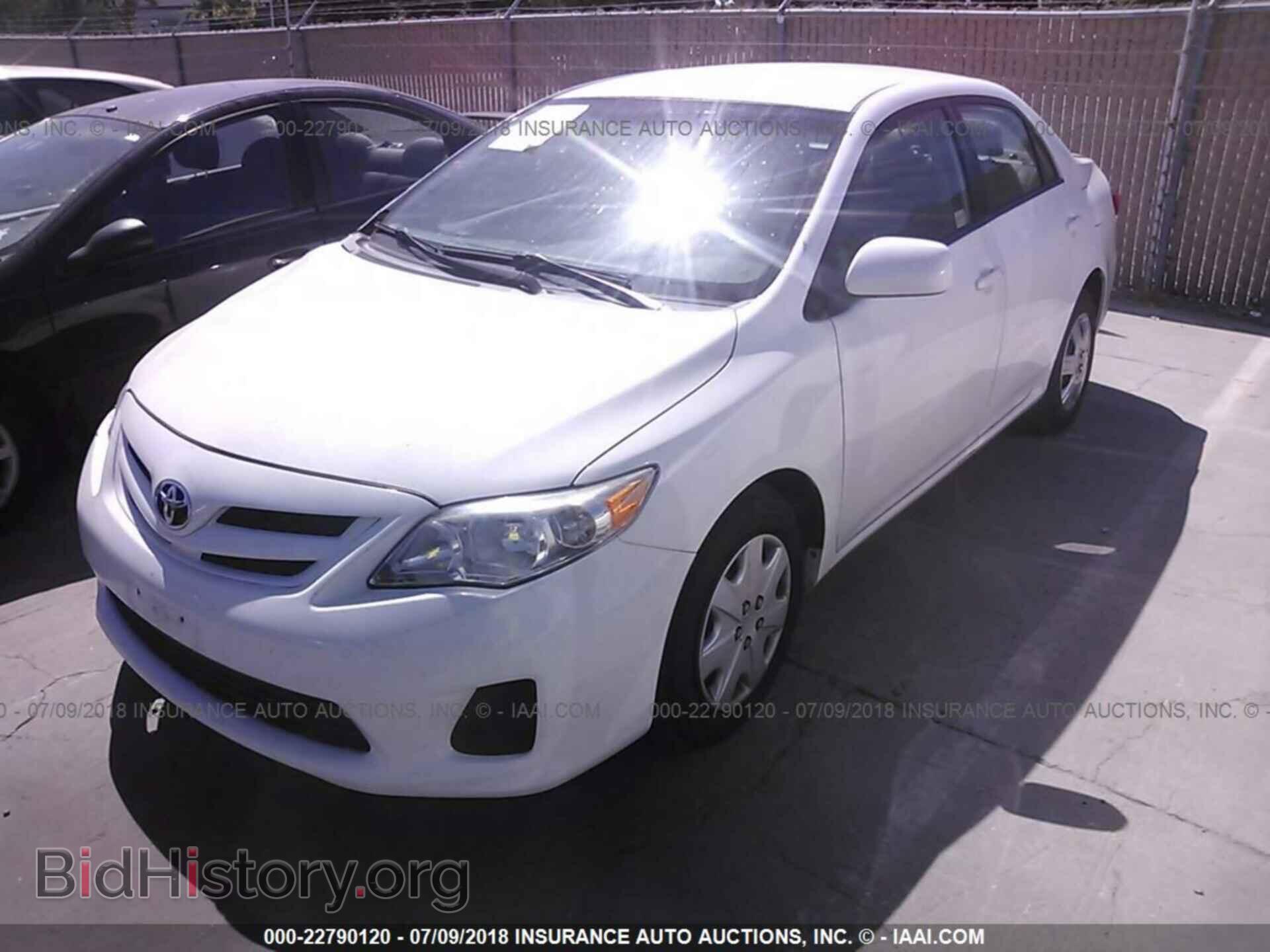 2011 Toyota Corolla - VIN: 2T1BU4EE8BC586562 - Фото 2