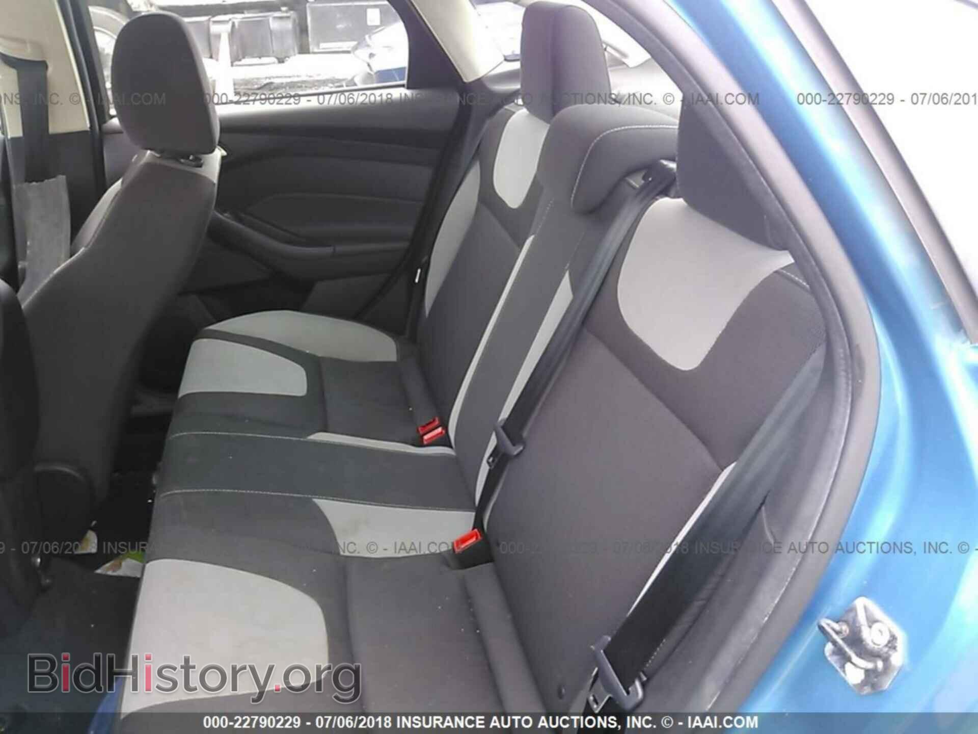 2012 Ford Focus - VIN: 1FAHP3F2XCL426330 - Фото 8