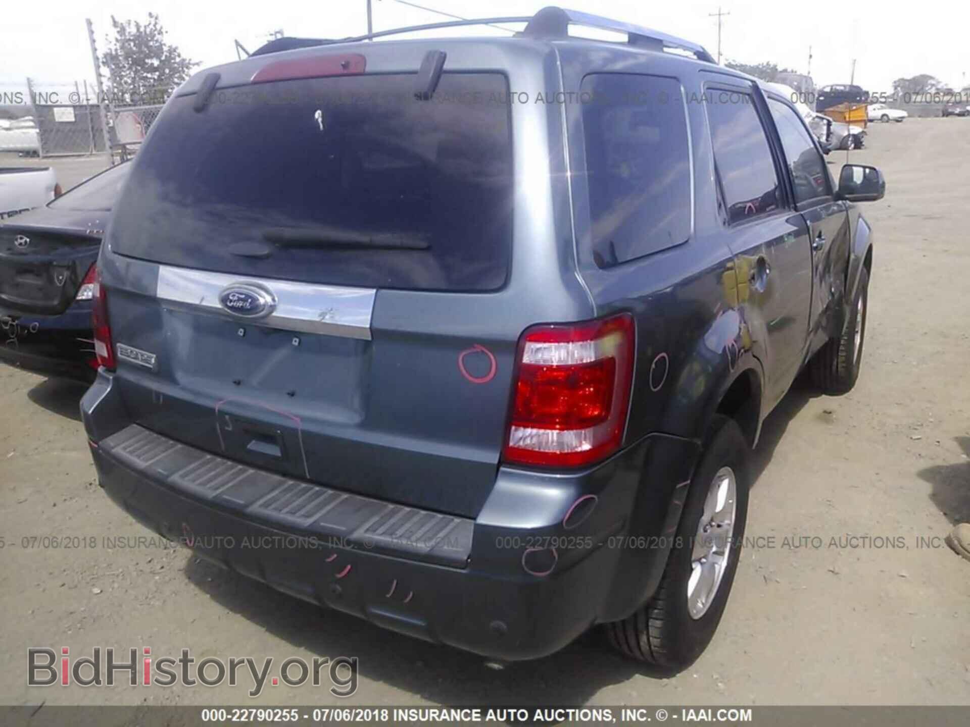 2011 Ford Escape - VIN: 1FMCU0E79BKC18304 - Photo 4