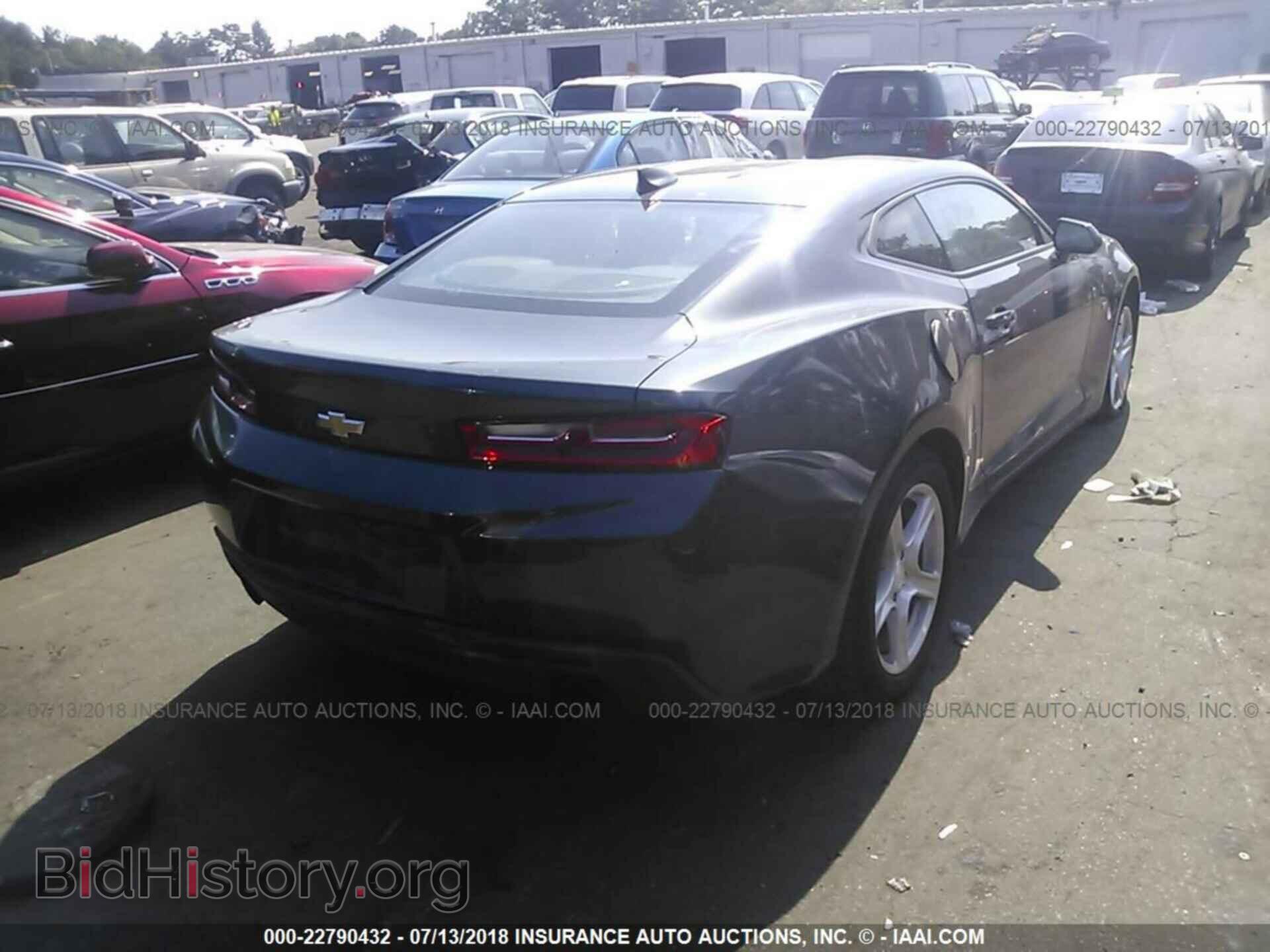2017 Chevrolet Camaro - VIN: 1G1FB1RX0H0194026 - Фото 4