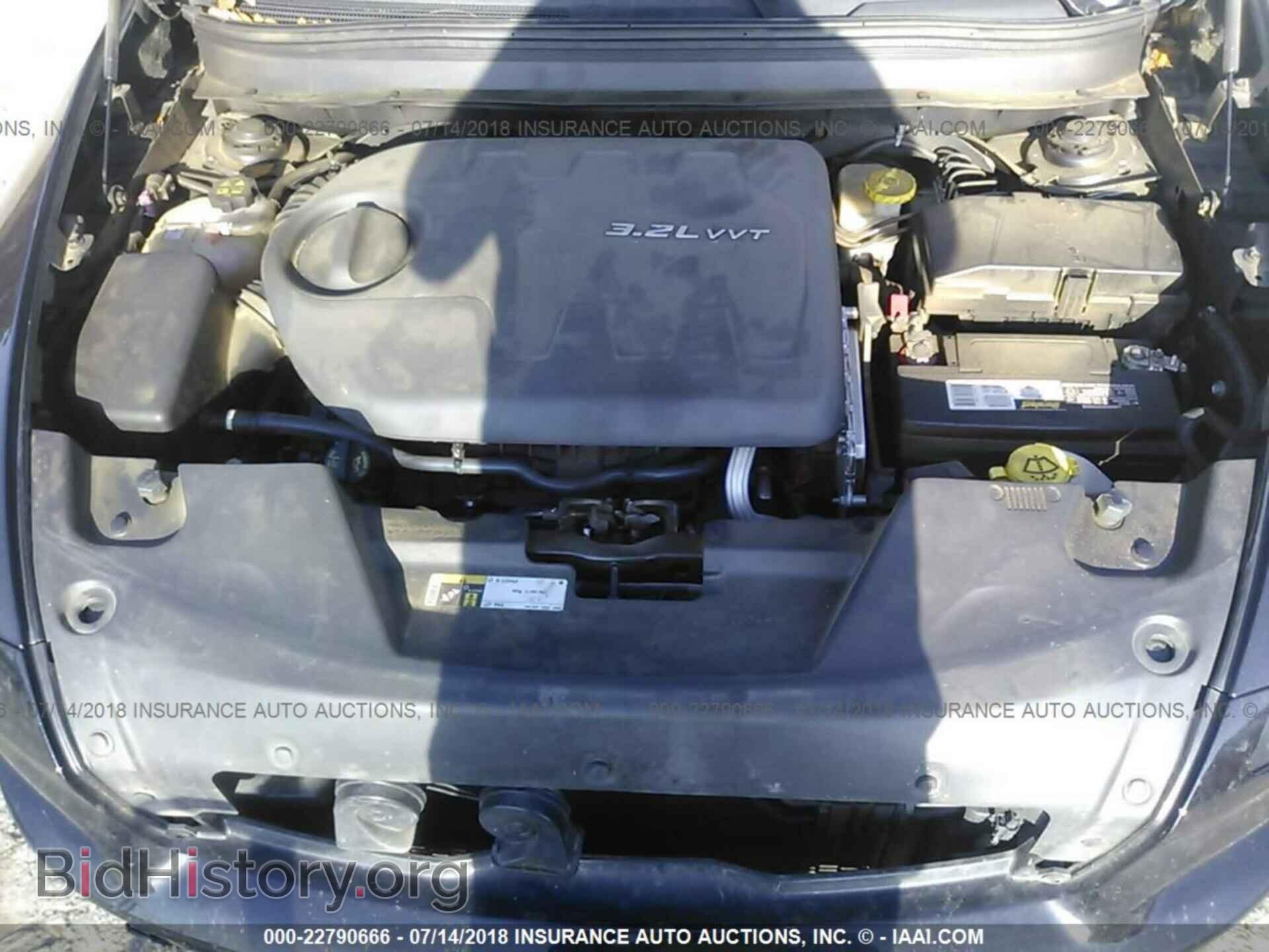 2014 Jeep Cherokee - VIN: 1C4PJLCS7EW299730 - Photo 10