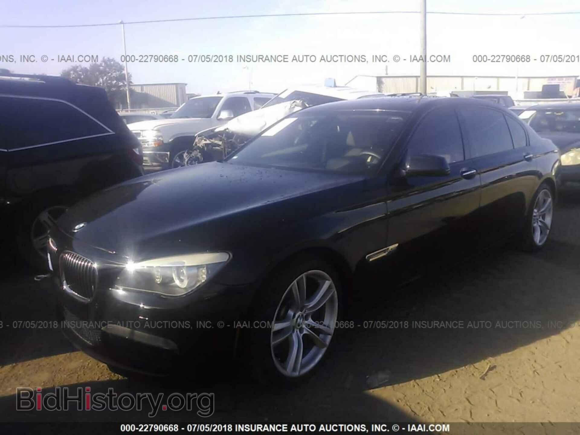 2011 Bmw 750 - VIN: WBAKC8C59BC431537 - Фото 2