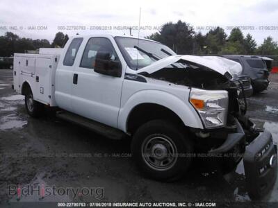 2011 Ford F250, white — VIN 1FT7X2B62BEA57829, IAAI