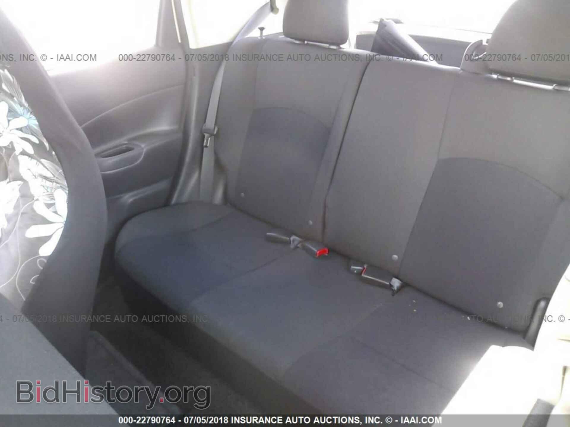2016 Nissan Versa note - VIN: 3N1CE2CP2GL393082 - Photo 8