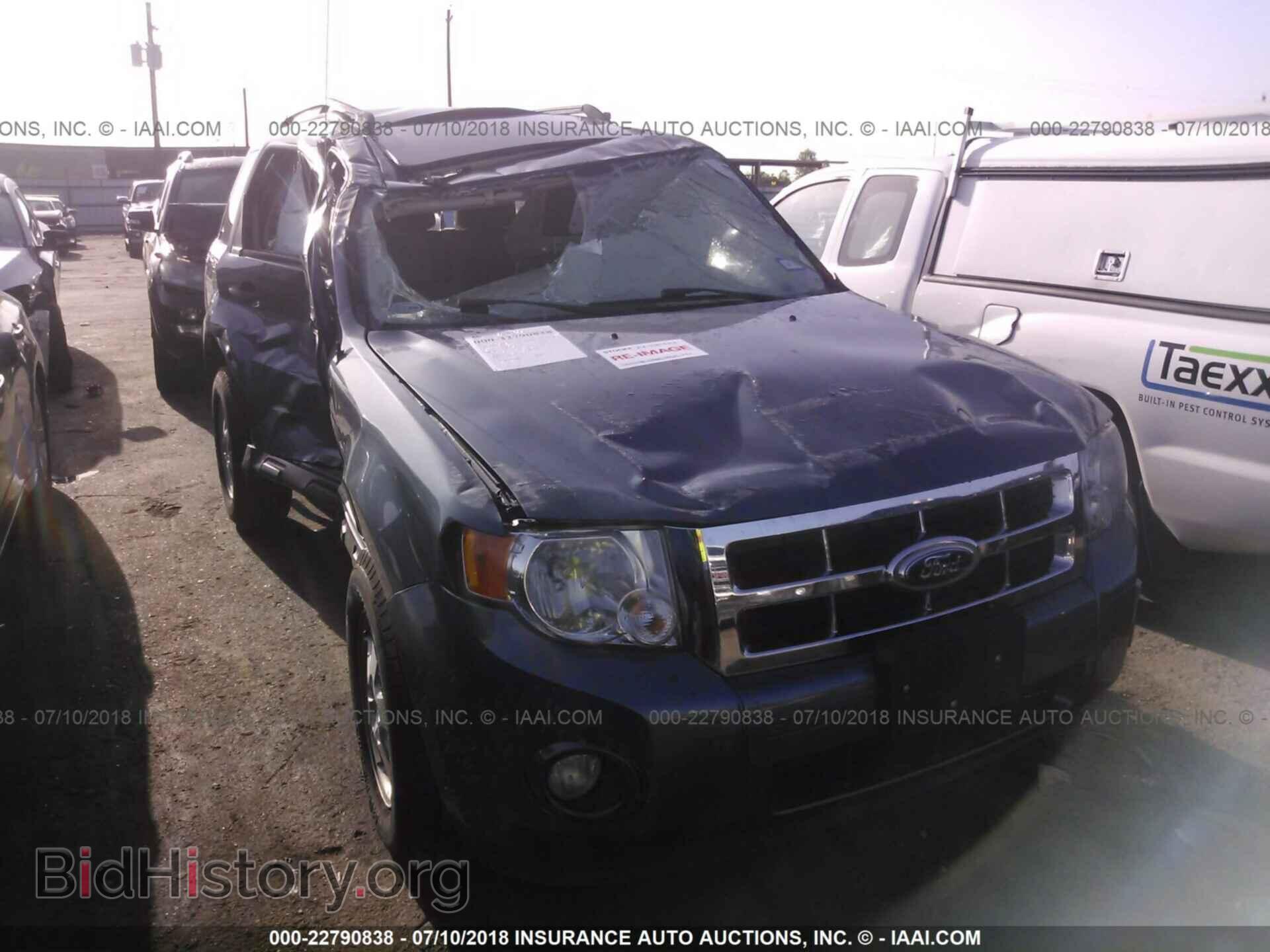 Photo 1FMCU0D75CKB53437 - Ford Escape 2012
