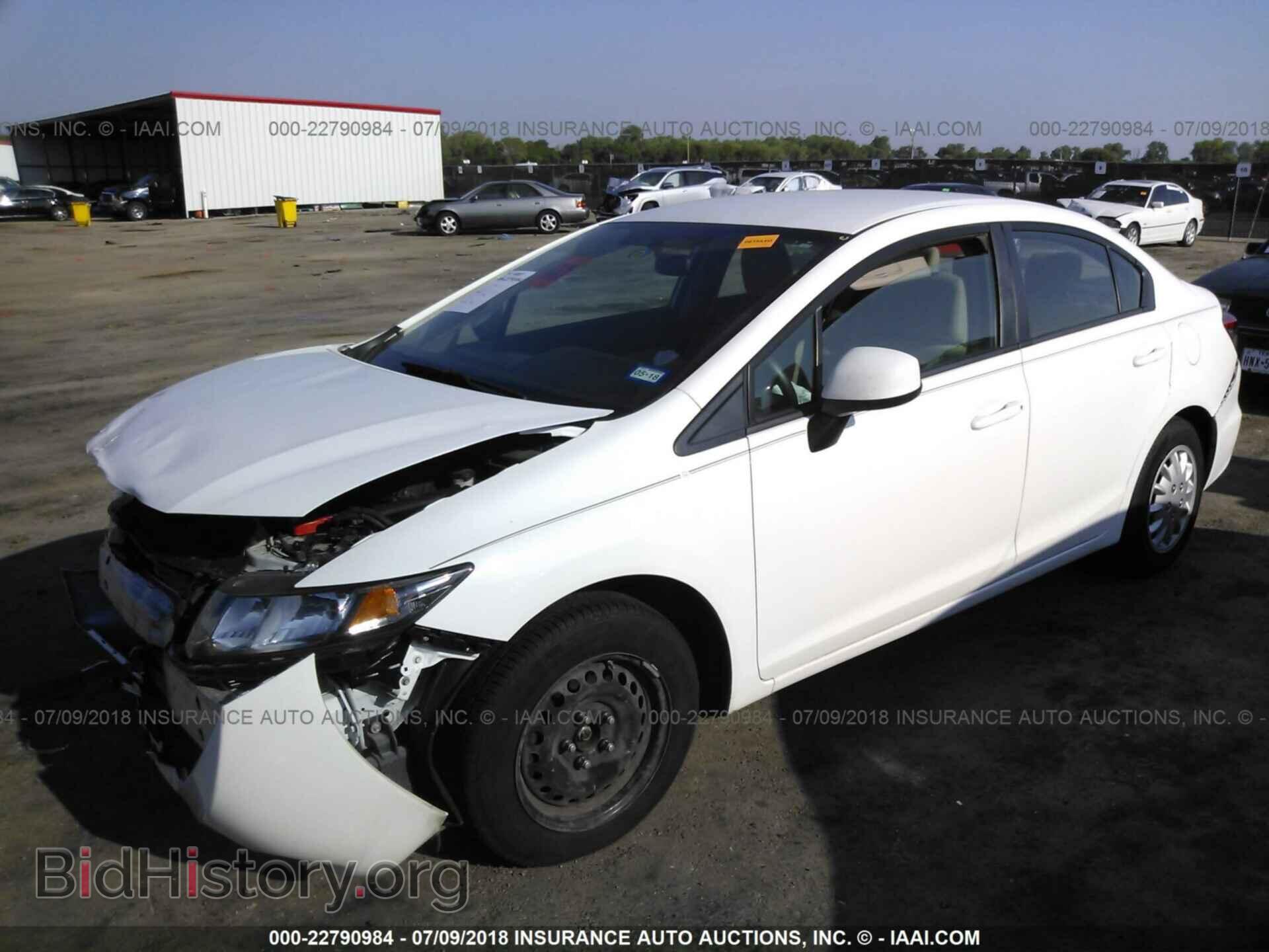 2013 Honda Civic - VIN: 2HGFB2F50DH523346 - Фото 2