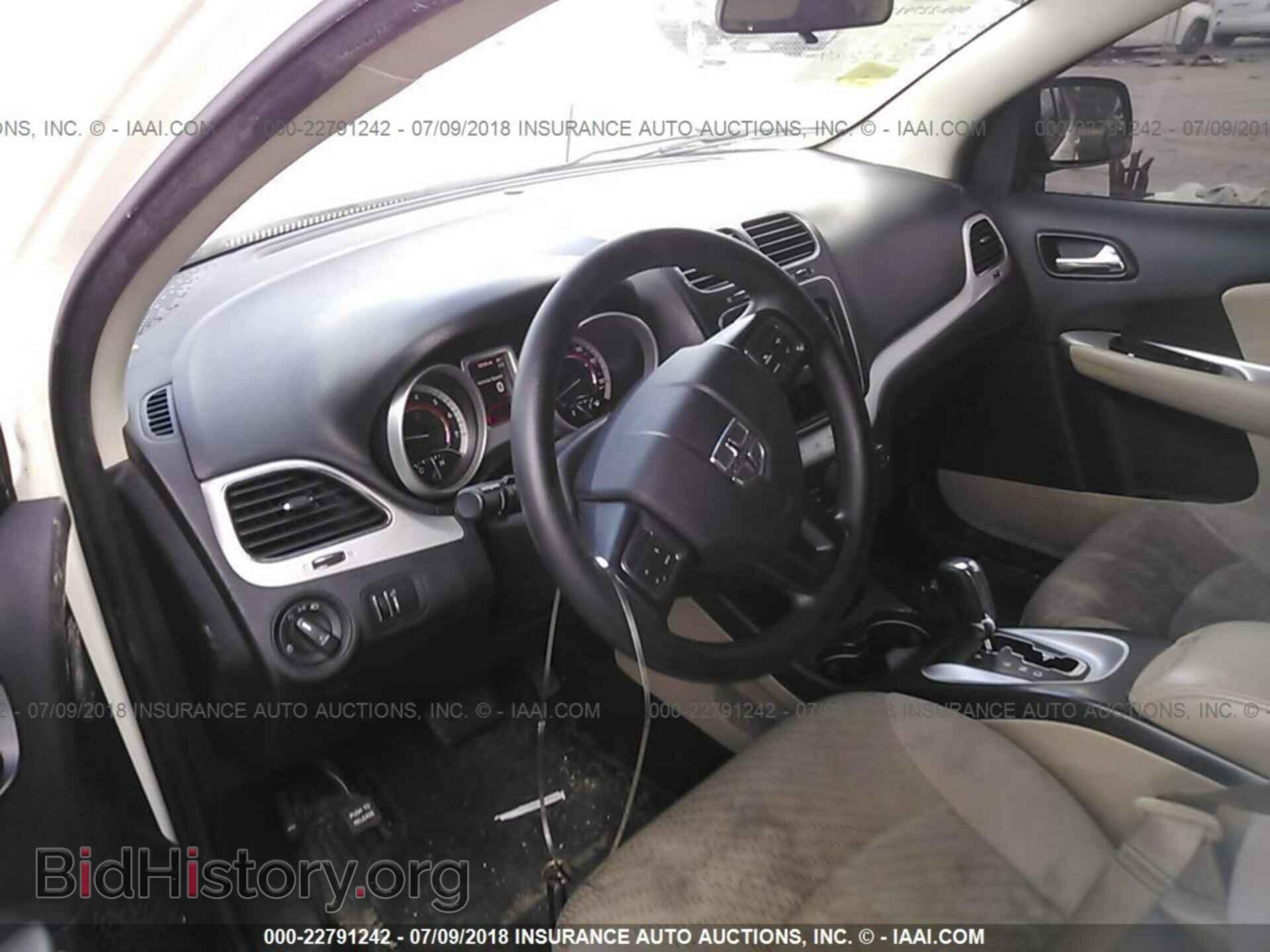 2015 Dodge Journey - VIN: 3C4PDCBG1FT726976 - Photo 5