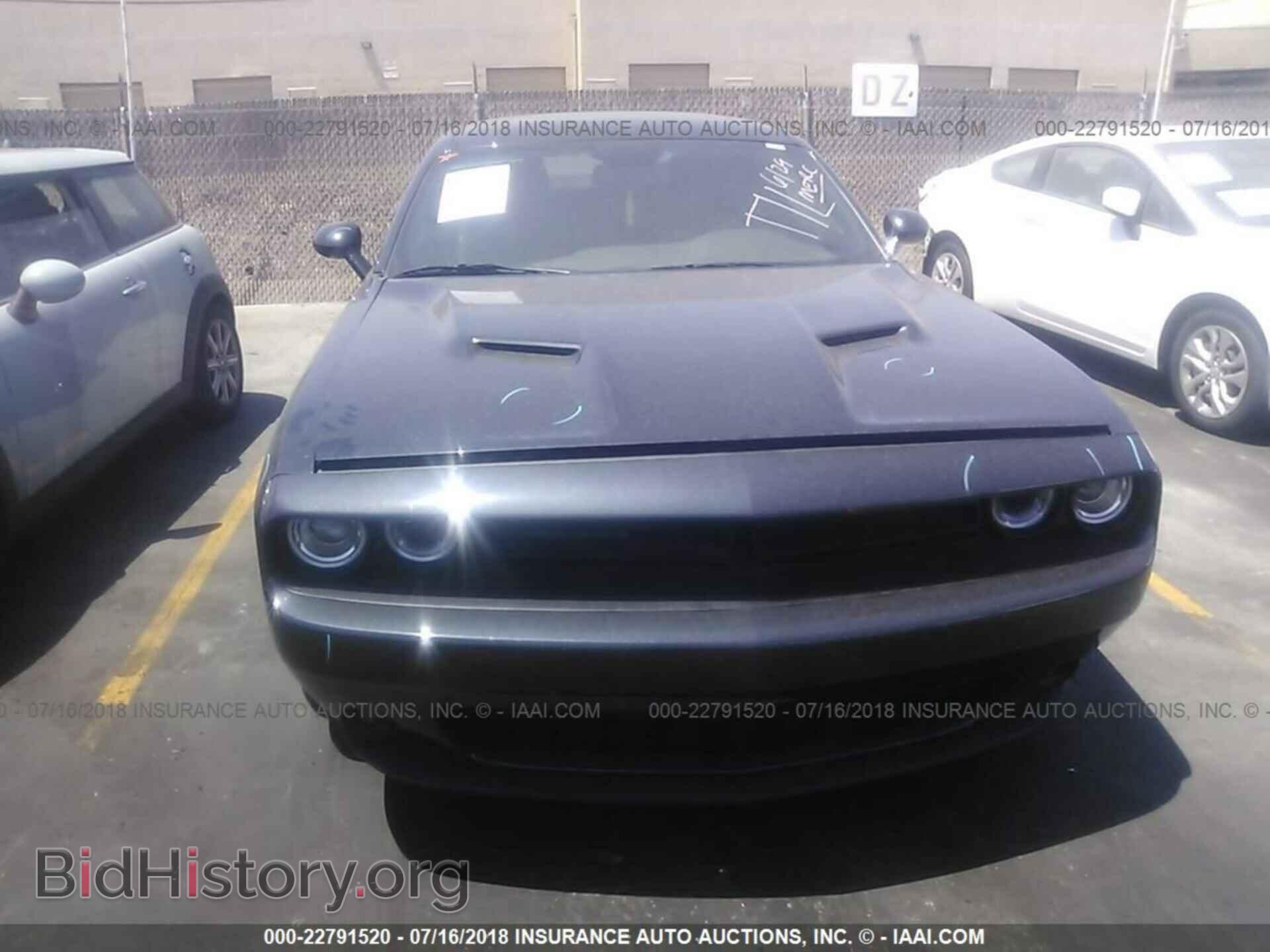2018 Dodge Challenger - VIN: 2C3CDZAG2JH271581 - Photo 6
