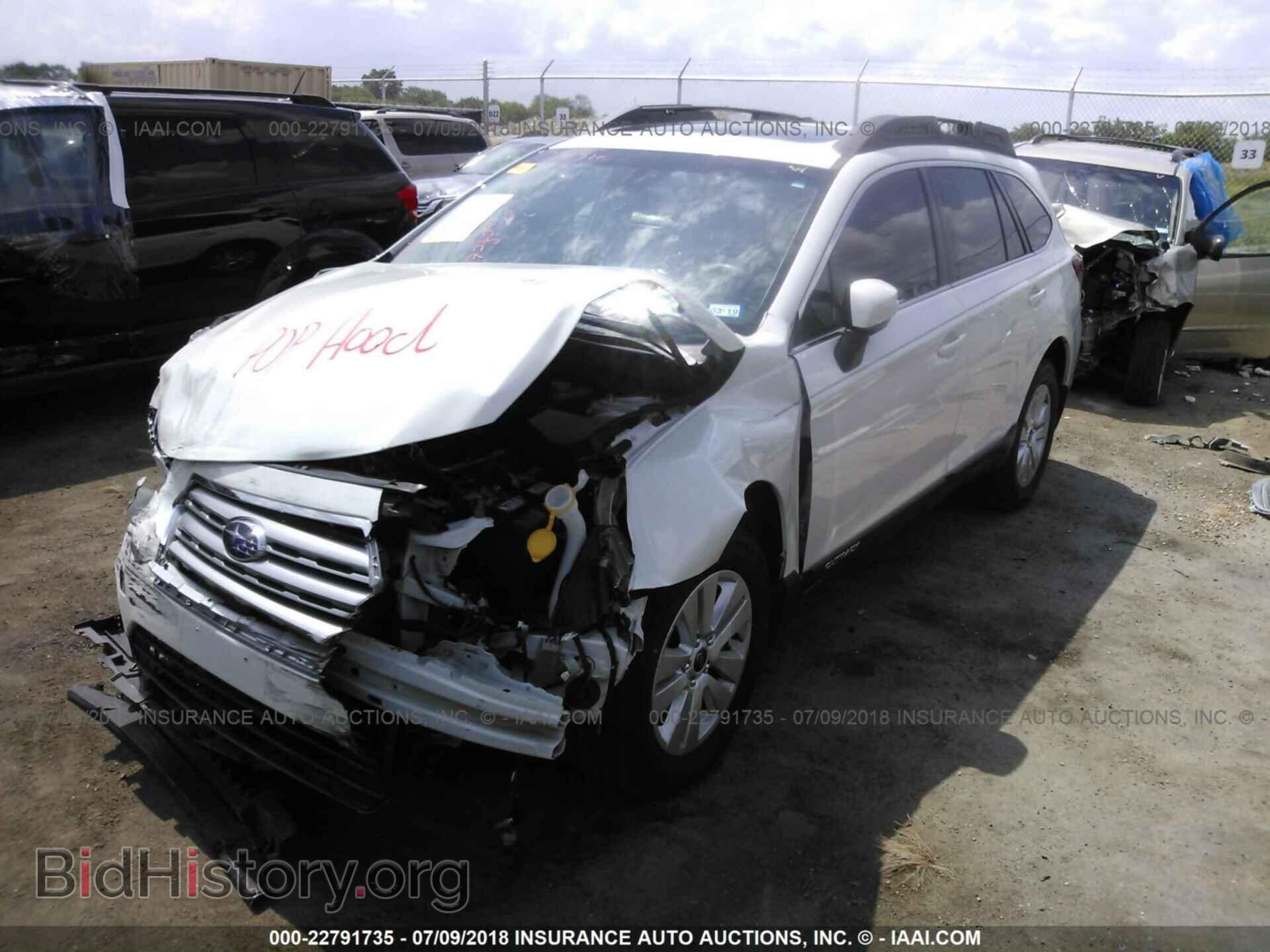 2017 Subaru Outback - VIN: 4S4BSAHC1H3340173 - Фото 2
