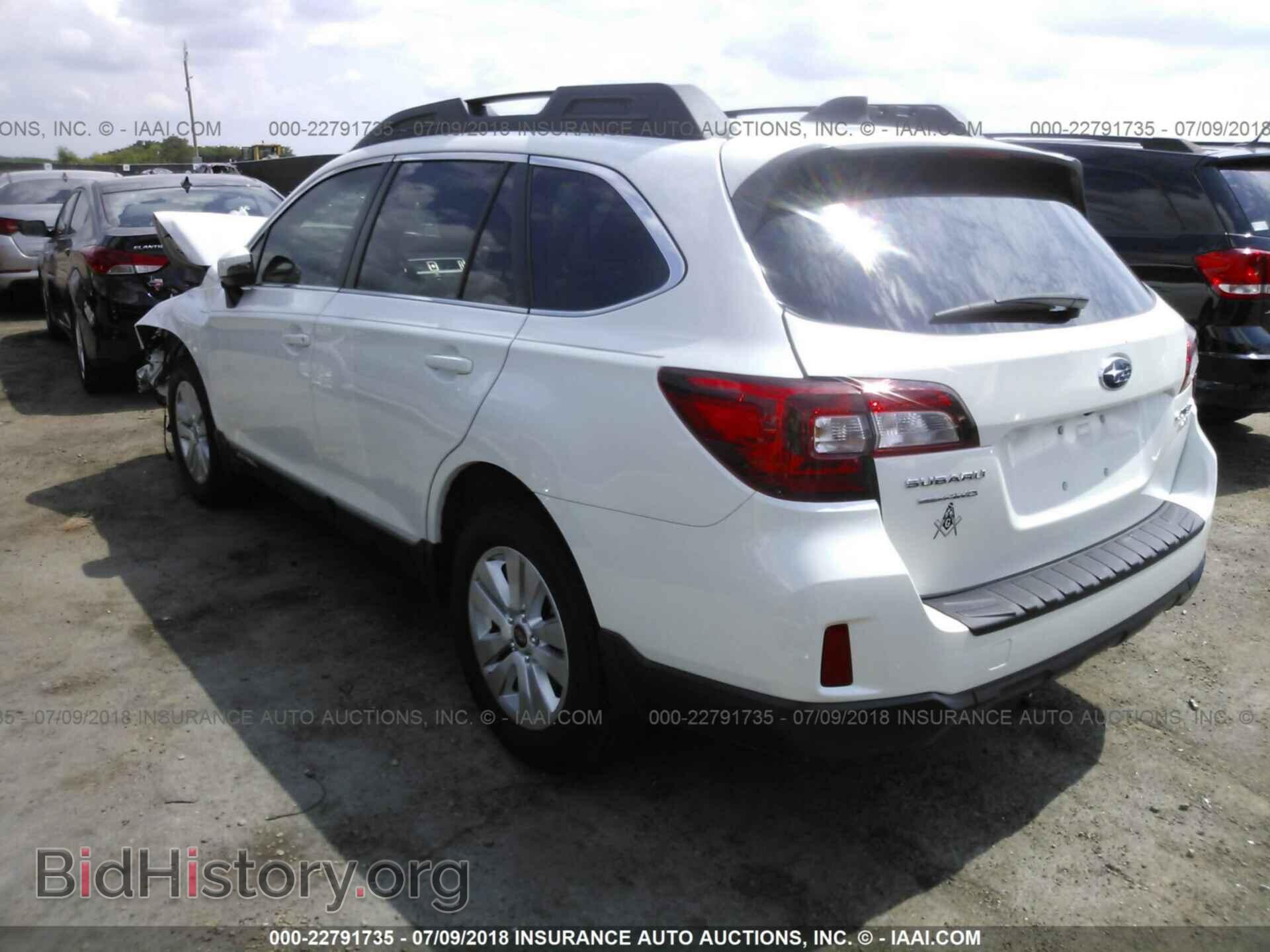 2017 Subaru Outback - VIN: 4S4BSAHC1H3340173 - Фото 3