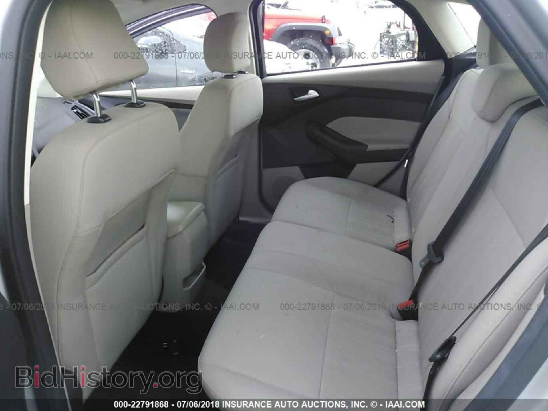 2017 Ford Focus - VIN: 1FADP3K25HL259774 - Фото 8