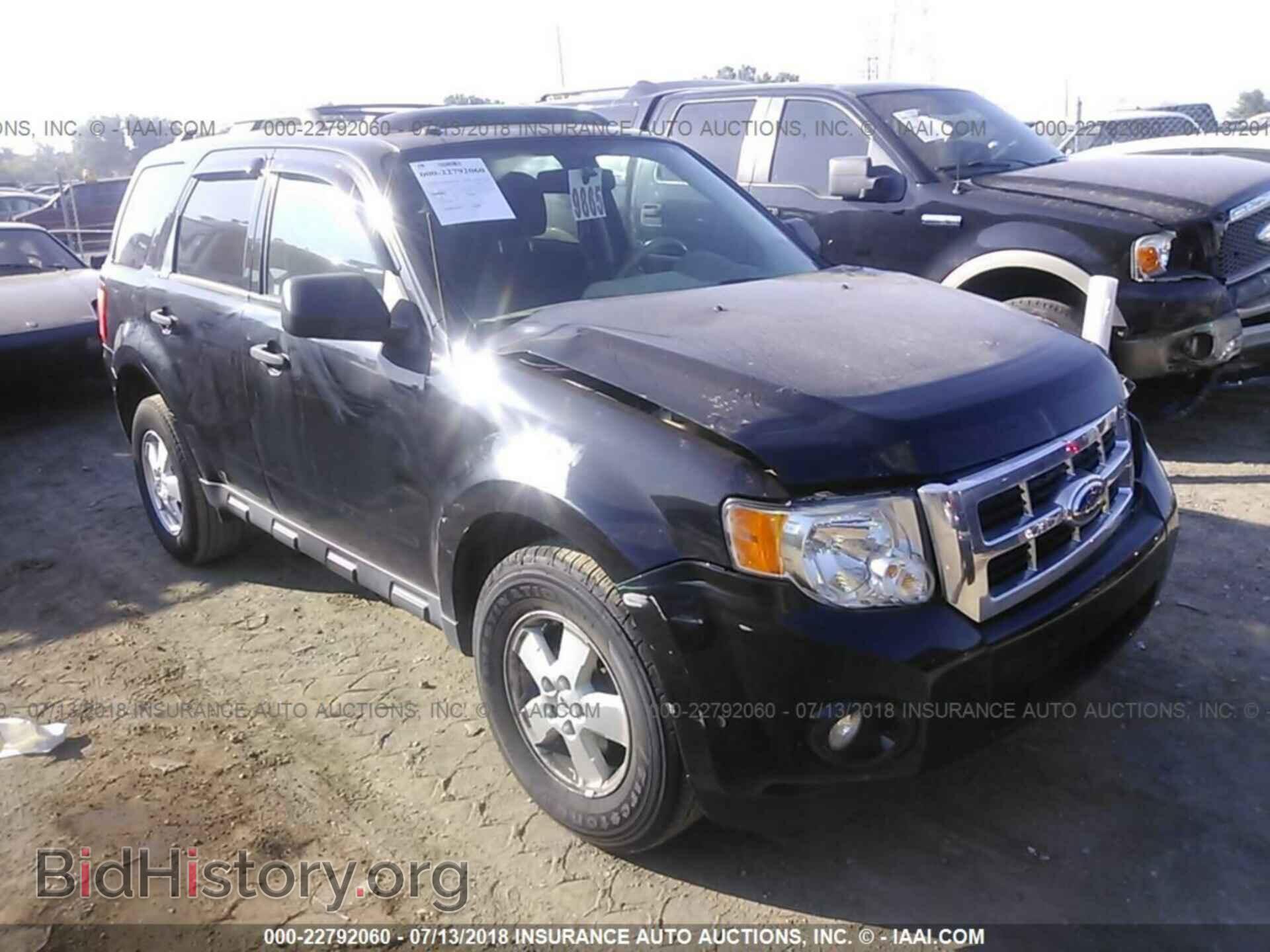 Photo 1FMCU0D78CKA73758 - Ford Escape 2012