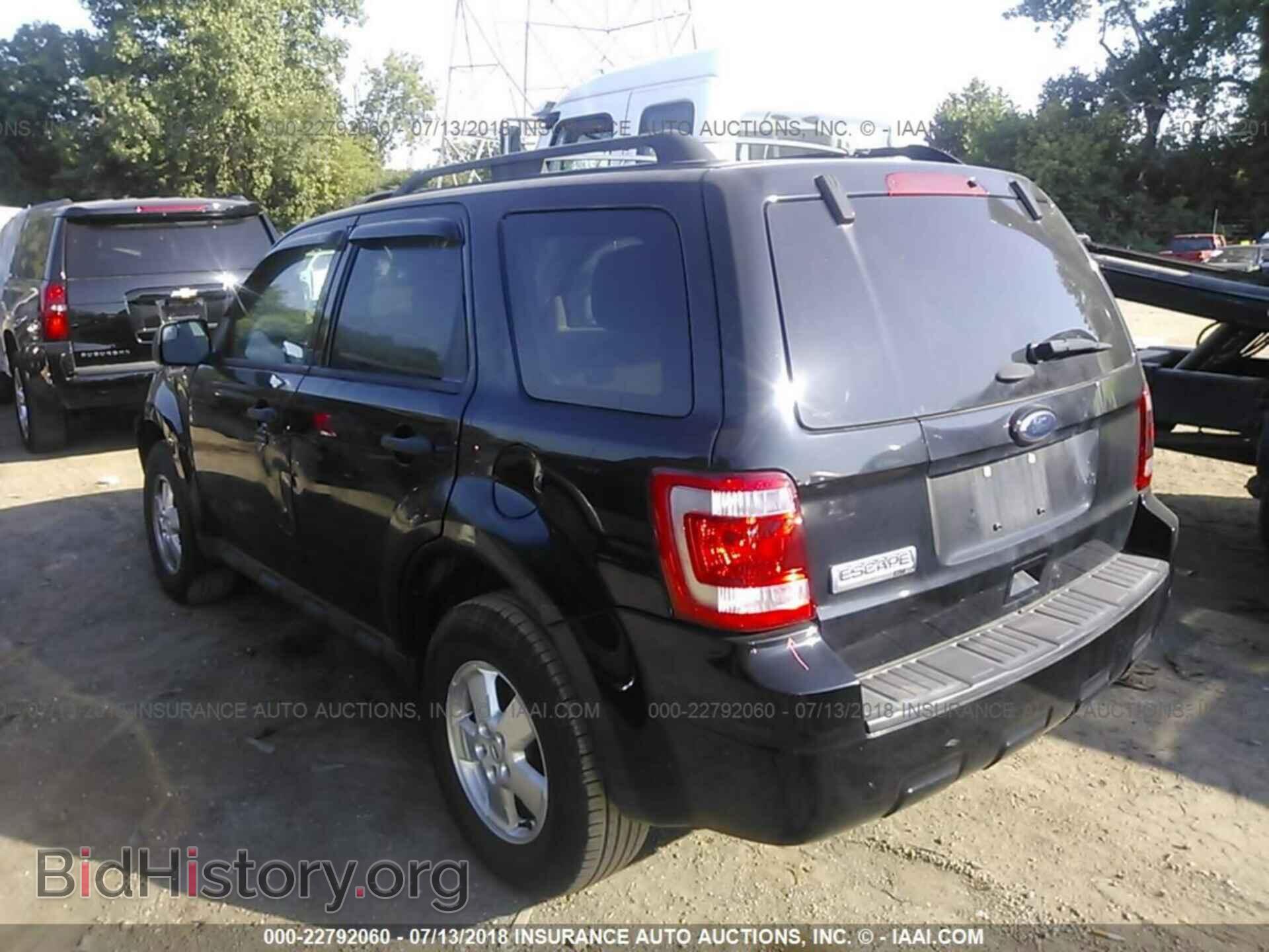 2012 Ford Escape - VIN: 1FMCU0D78CKA73758 - Фото 3