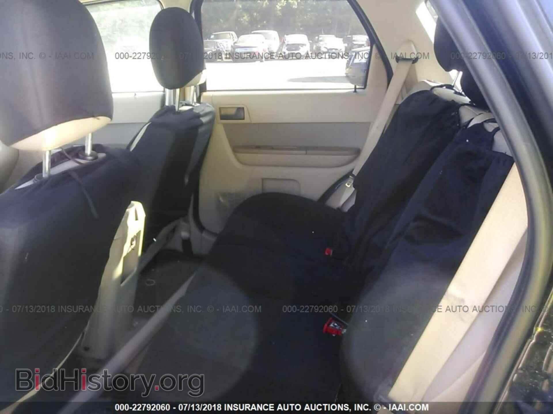 2012 Ford Escape - VIN: 1FMCU0D78CKA73758 - Фото 8