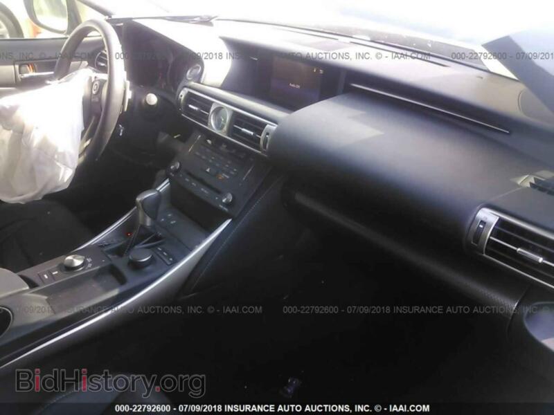 2015 Lexus IS (VIN JTHCF1D29F5020142) — photo 5 of 10