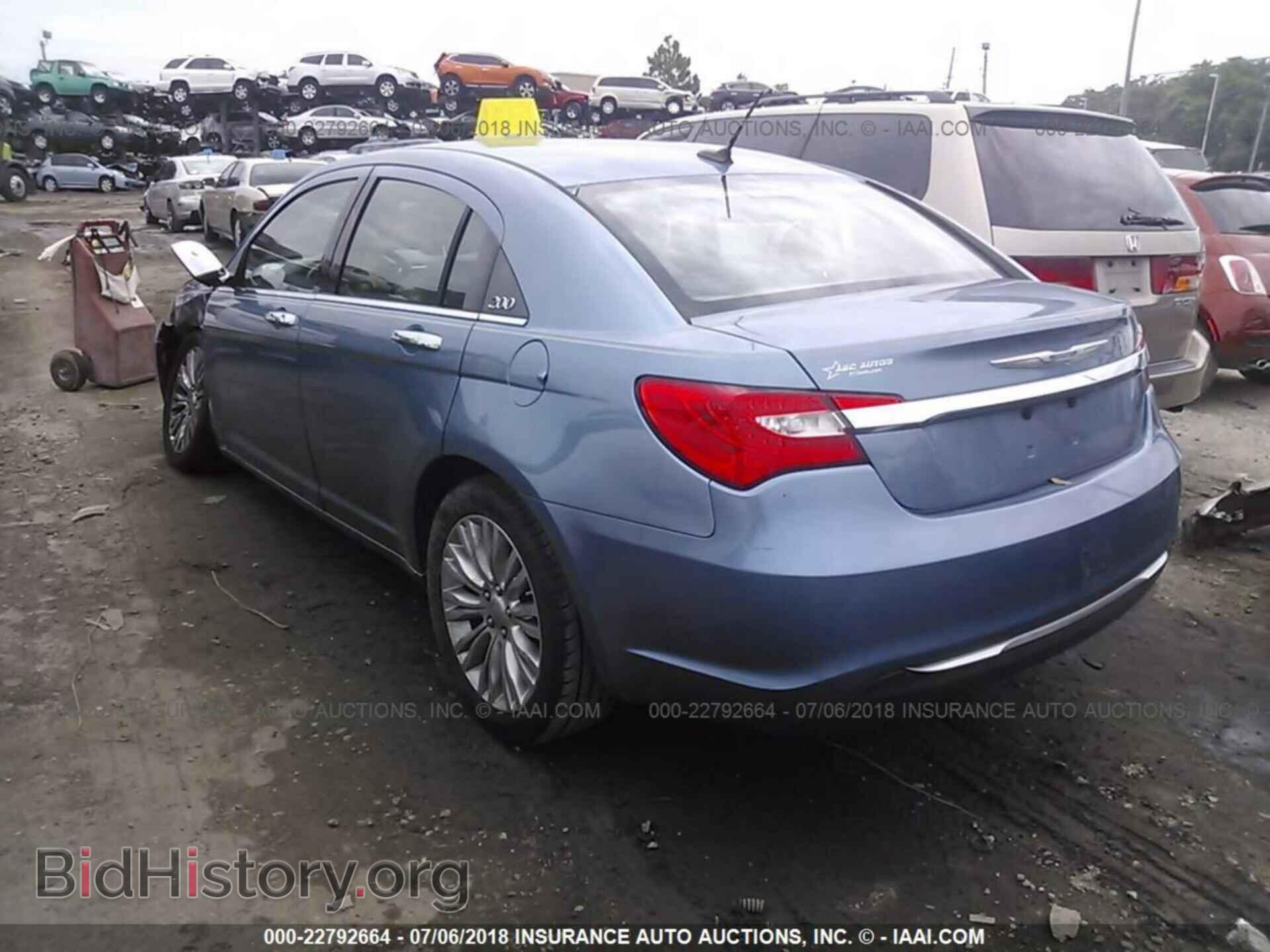 2011 Chrysler 200 - VIN: 1C3BC2FB7BN605034 - Photo 3