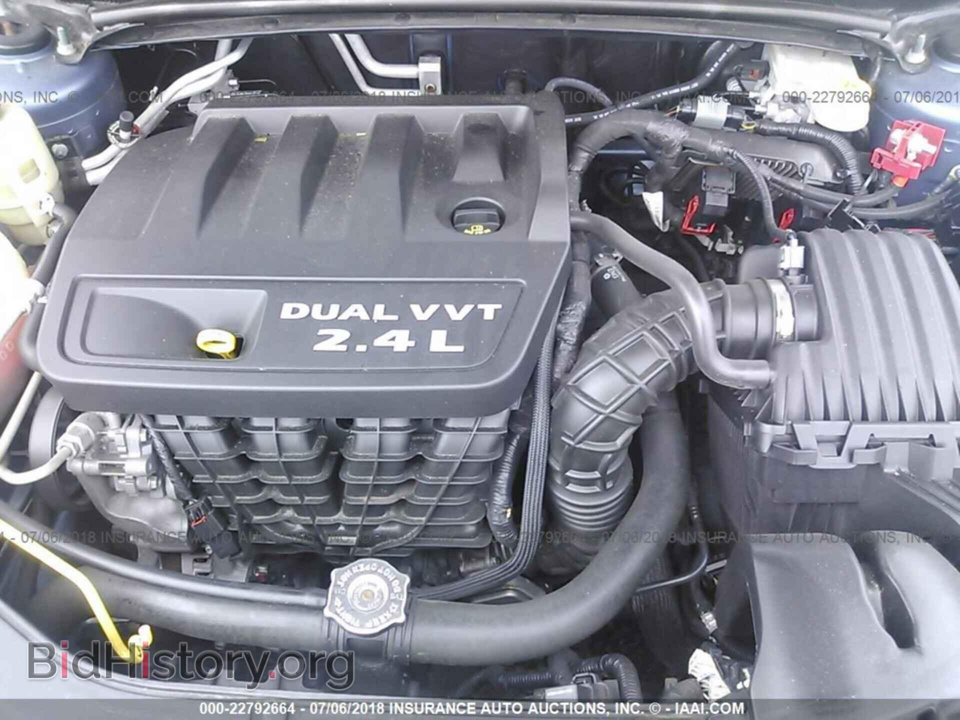 2011 Chrysler 200 - VIN: 1C3BC2FB7BN605034 - Photo 10