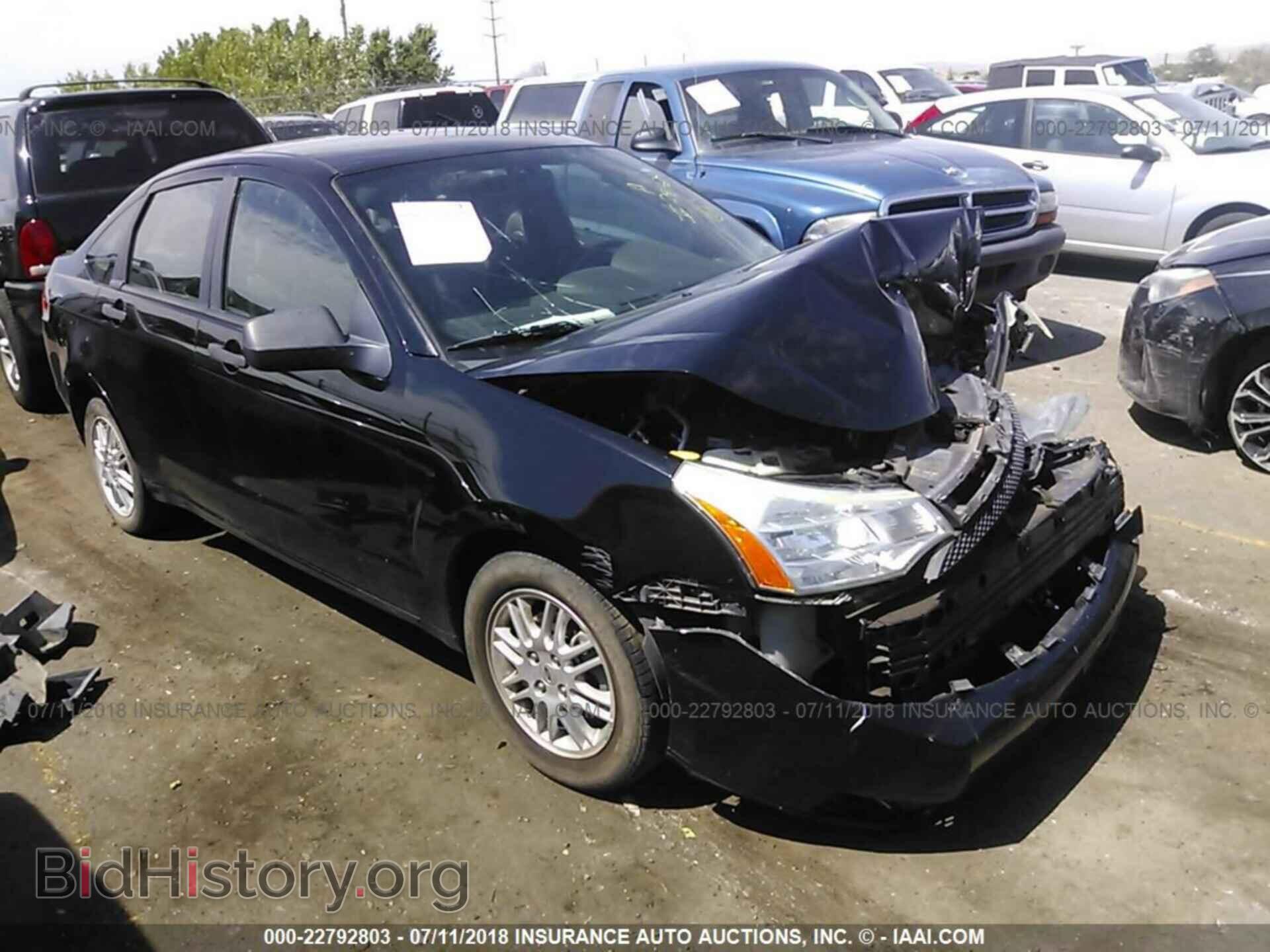 Photo 1FAHP3FN5BW180407 - Ford Focus 2011