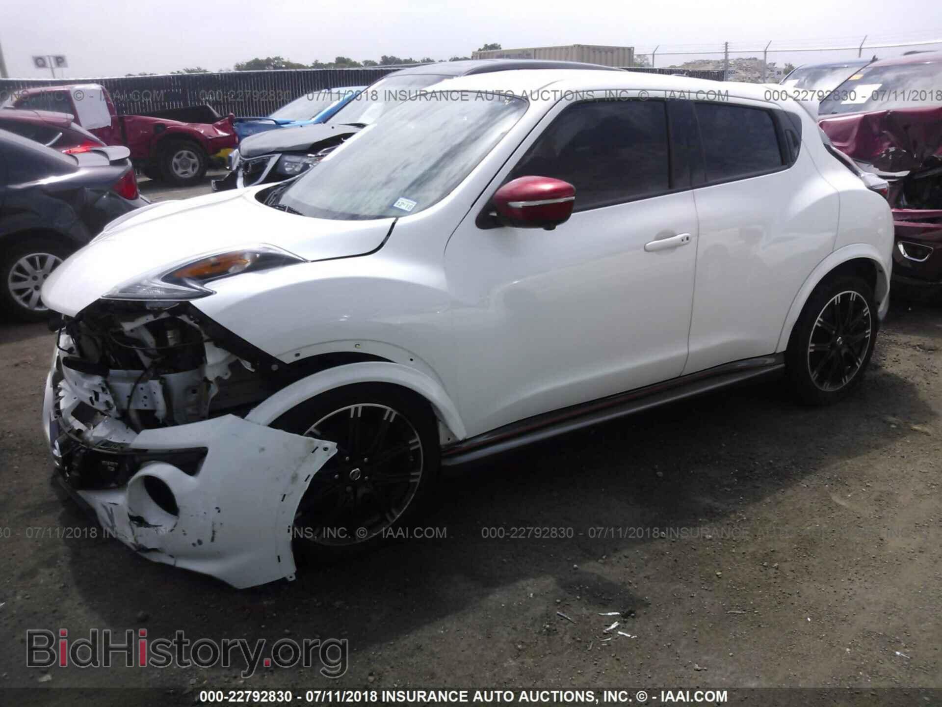 2015 Nissan Juke - VIN: JN8DF5MR4FT200039 - Photo 2