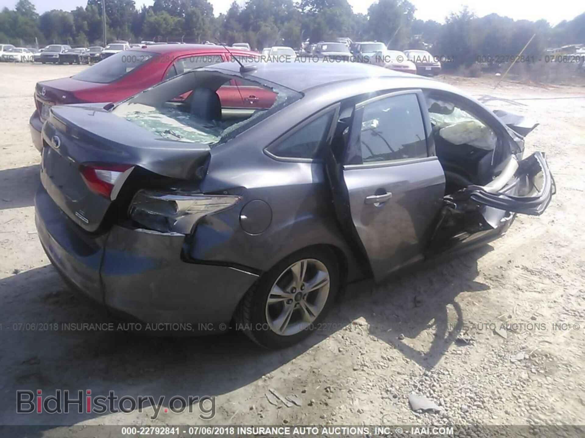 2014 Ford Focus - VIN: 1FADP3F23EL436053 - Photo 4