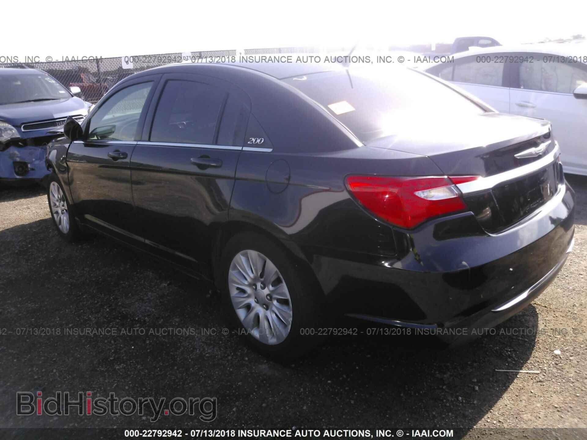 2012 Chrysler 200 - VIN: 1C3CCBAB2CN126825 - Photo 3