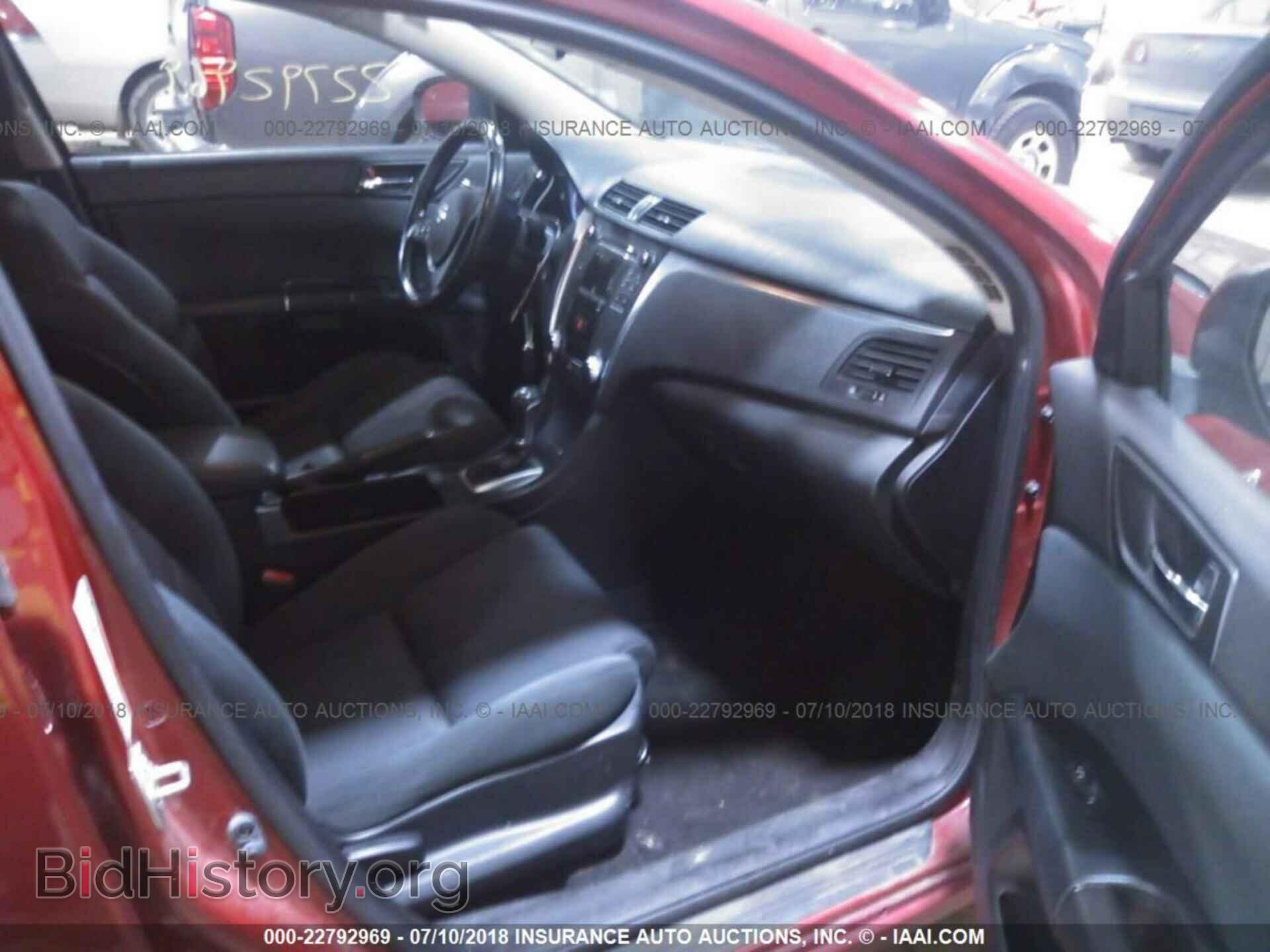 2012 Suzuki Kizashi - VIN: JS2RF9A38C6100437 - Photo 5