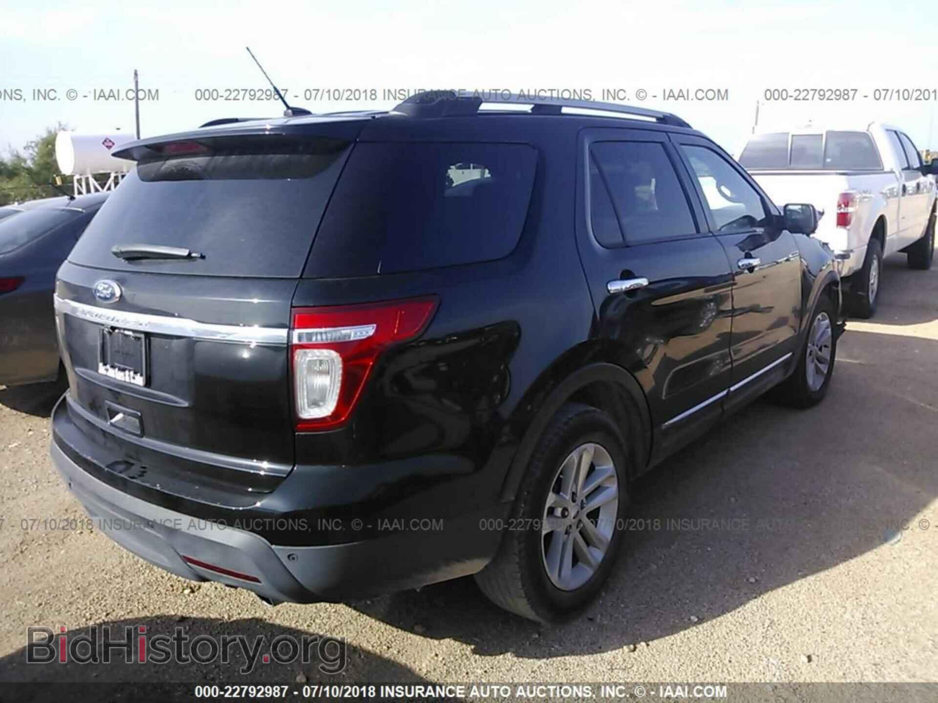 2012 Ford Explorer - VIN: 1FMHK7D88CGA16704 - Фото 4